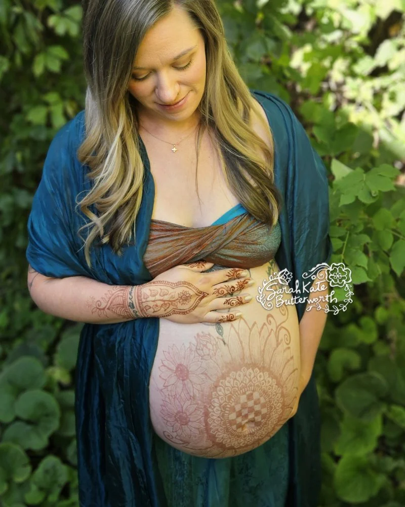 #naturalhennastain #pregnancyart #hennabelly #celebratewithhenna #hennatattoo #hennastain  #henna #blessings #pregnancyhenna #bellyhenna #hennabelly #prenatalhenna #coloradohenna #bellyblessing #pregnancyjourney
