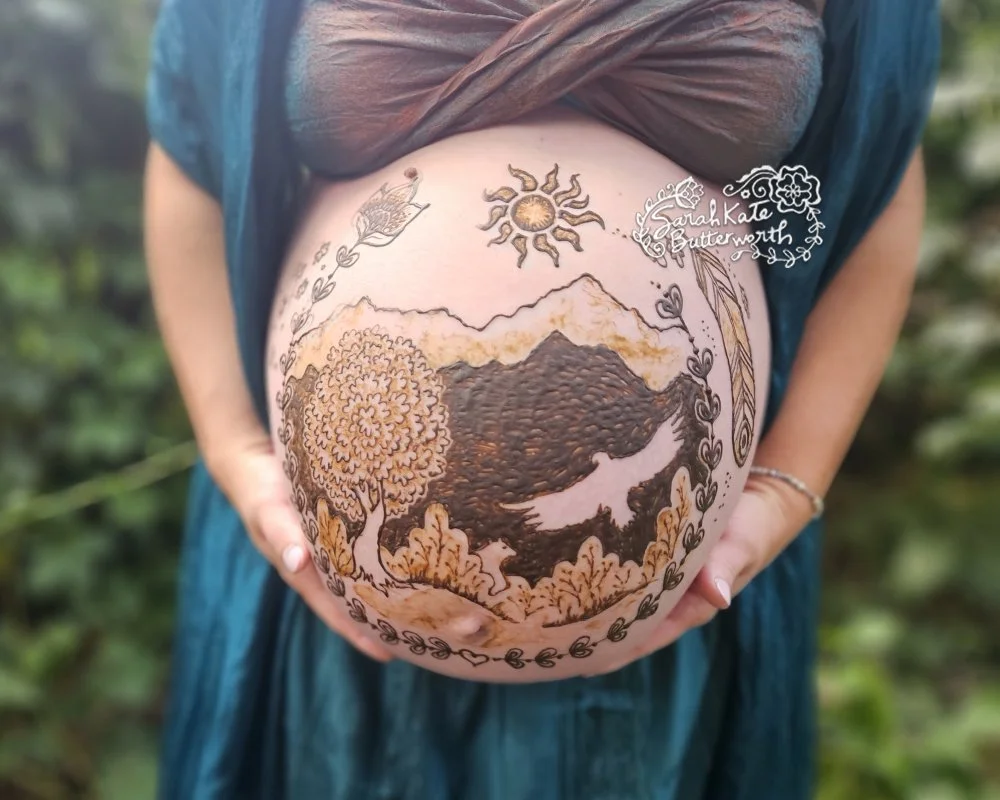 #peacefulmindset #doula #womensupportingwomen #healingjourney #hennasession #bellyhenna #coloradohenna #pregnancyart #hennablessing #bellyblessing