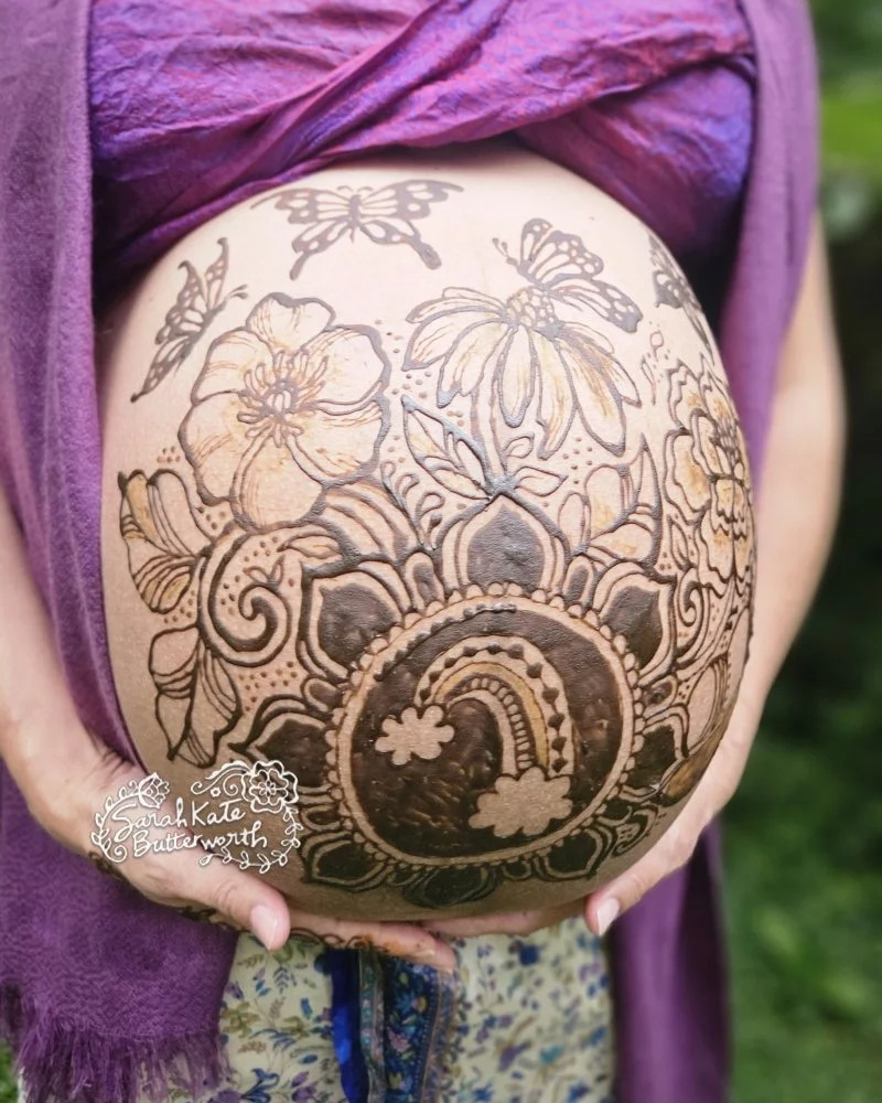 #rainbowbaby #butterflies #rainbow  #coloradohenna #boulderhenna #henna #celebratelife #boulderart #pregnancyart #henna #blessings #pregnancyhenna #bellyhenna #hennabelly #prenatalhenna