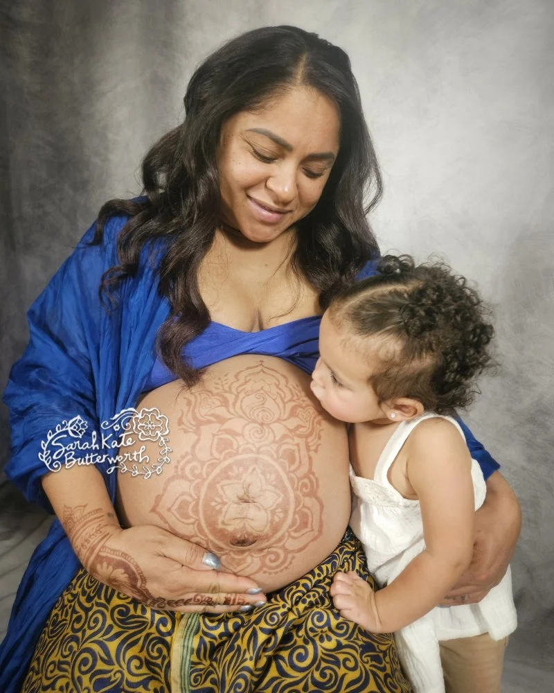 #FamilyMoments #BlessedLife #PregnancyJourney #MotherhoodJoy #ParentingLove #LittleAngel #Heartwarming #MotherDaughter #hennastain  #allnaturalhenna #hennatattoo