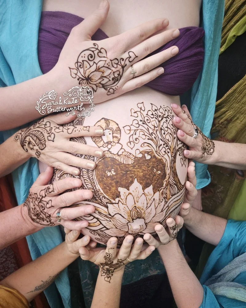 #LotusSymbolism #PregnantMama #MotherhoodJourney #HennaArt #MaternityHenna #NewBeginnings #SacredMotherhood #PregnancyBlessings #CosmicWomb #womb #BirthJourney #HennaLotus #coloradohenna #prenatalhenna #boulderart #boulderhenna