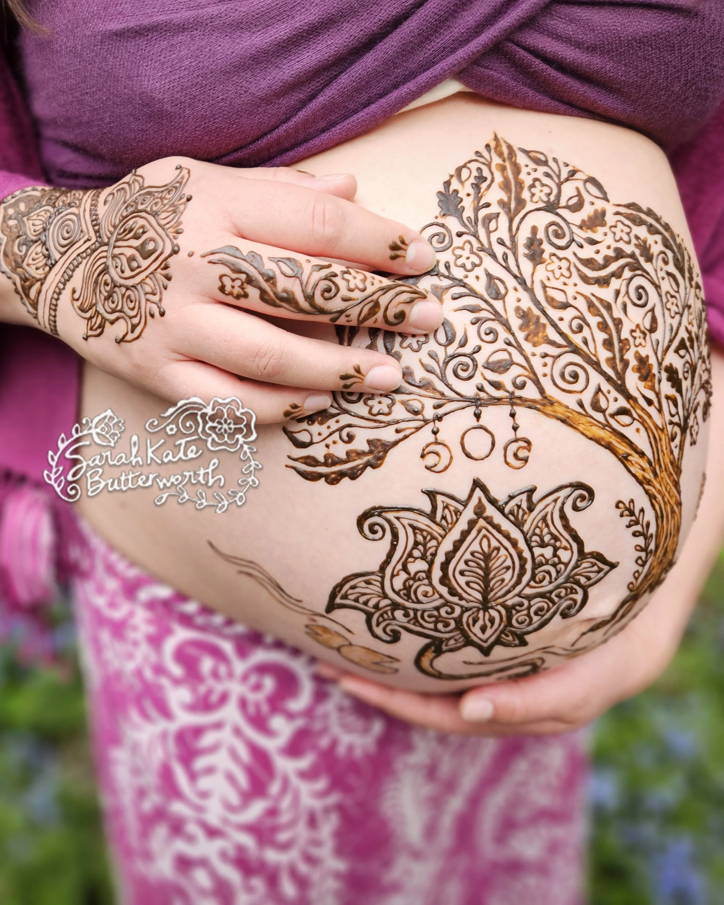 #LotusSymbolism #PregnantMama #MotherhoodJourney #HennaArt #MaternityHenna #NewBeginnings #SacredMotherhood #PregnancyBlessings #CosmicWomb #womb #BirthJourney #HennaLotus #coloradohenna #prenatalhenna #boulderart #boulderhenna