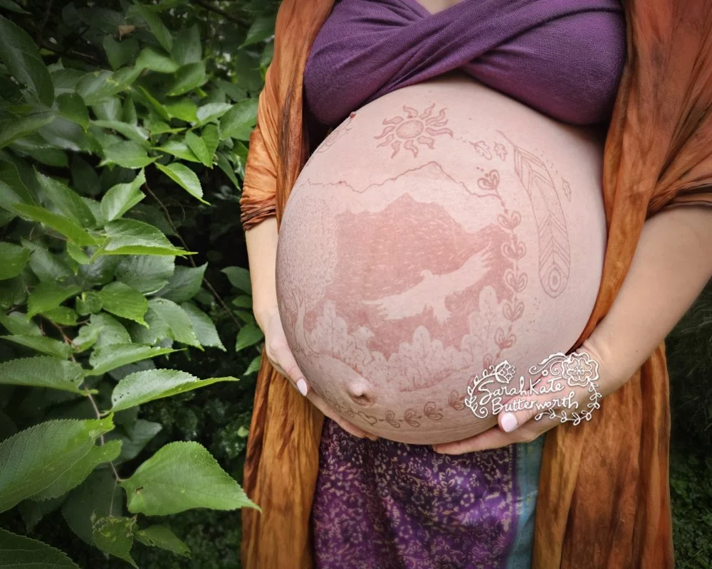 #naturalhennastain #pregnancyart #hennabelly #celebratewithhenna #hennatattoo #hennastain #boulderhenna