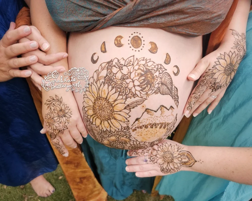 #motherblessing #mothertobe #hennasession #bellyhenna #coloradohenna #pregnancyart #womensupportingwomen #sisterhood #sisterlove #sacred #riteofpassage #womenscircle #sacredcircle
