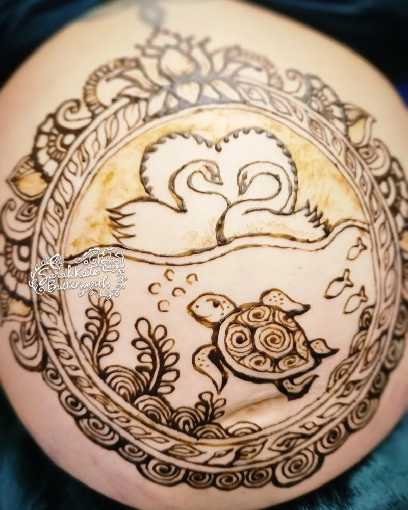 #expectingmother #swan #seaturtle #UglyDuckling #WomenWhoRunWithTheWolves #hennabelly #boulderhenna #coloradohenna #journeytomotherhood #riteofpassage #allnaturalhenna #firsttimemama #pregnancyart