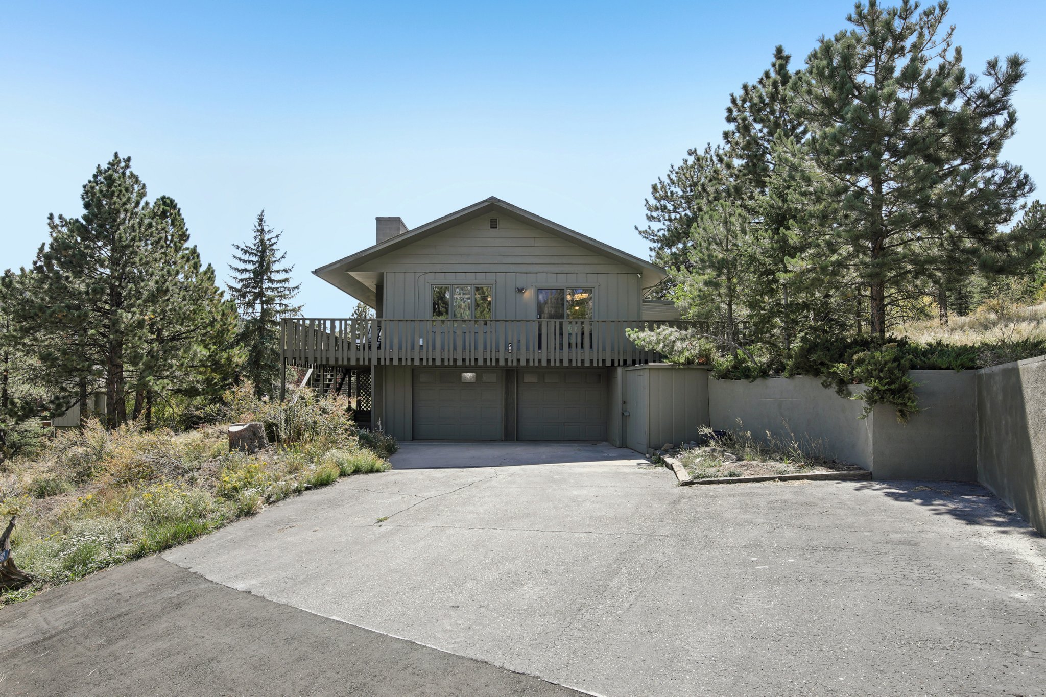 2-web-or-mls-Old Man Mountain Ln-L1209-002.jpg