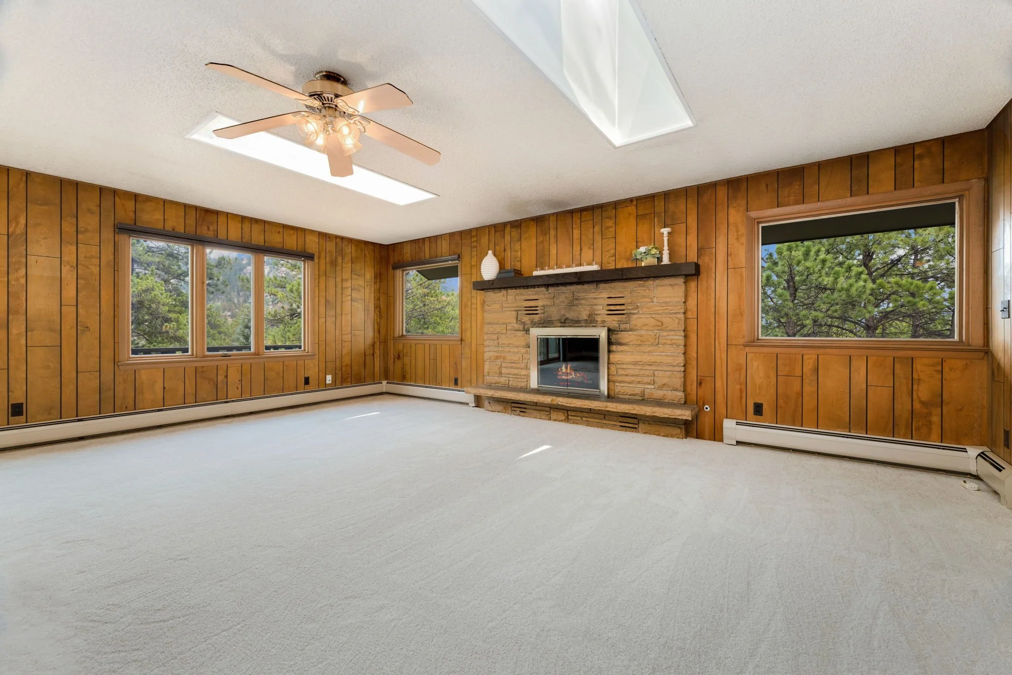 10-web-or-mls-280 Old Man Mountain Ln-16.jpg