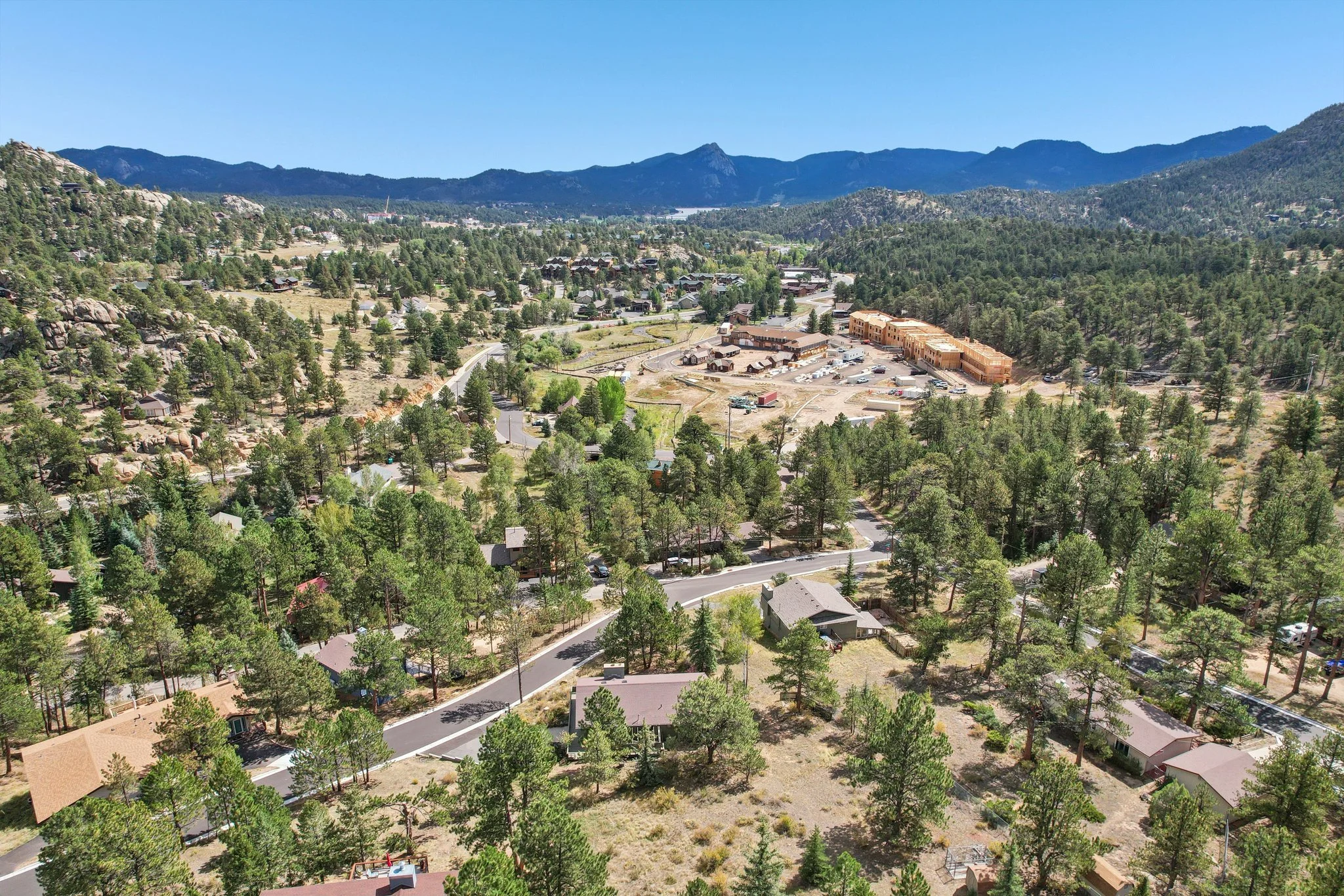 61-web-or-mls-Old Man Mountain Ln-L1209-061.jpg