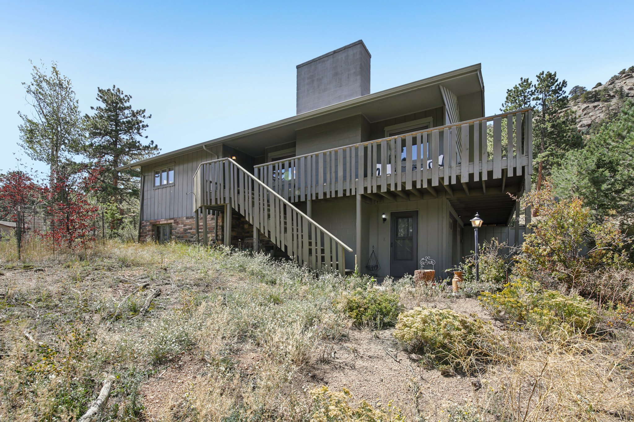 4-web-or-mls-Old Man Mountain Ln-L1209-004.jpg