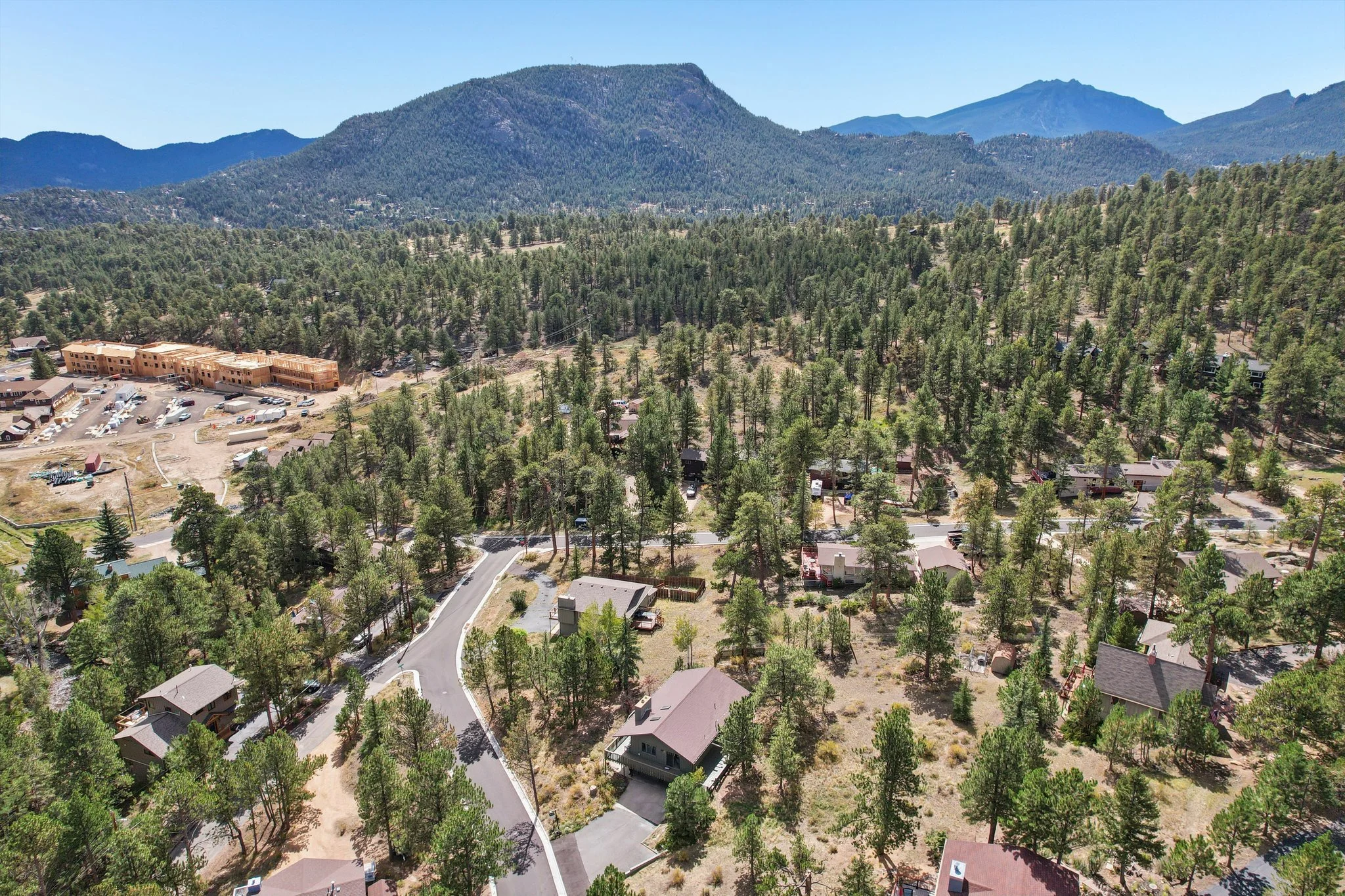 59-web-or-mls-Old Man Mountain Ln-L1209-059.jpg