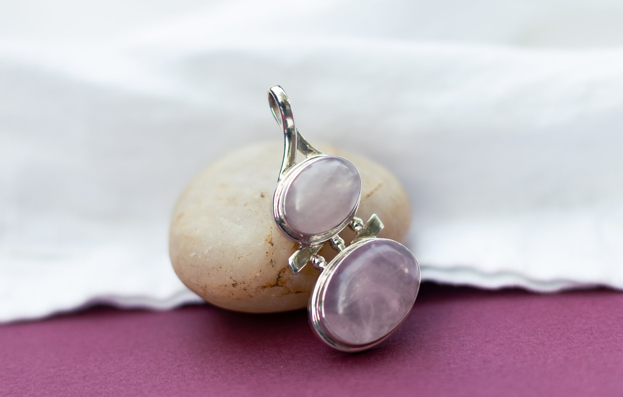 Rose quartz pendant.jpeg