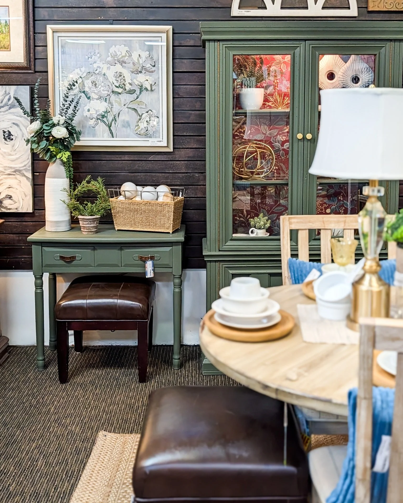 Ever wonder how to mix old and new without it looking&hellip; weird? 😆
Our best advice: pick one statement vintage piece and build around it. A modern couch + an antique side table = instant personality.
Need help styling? That&rsquo;s our favorite 