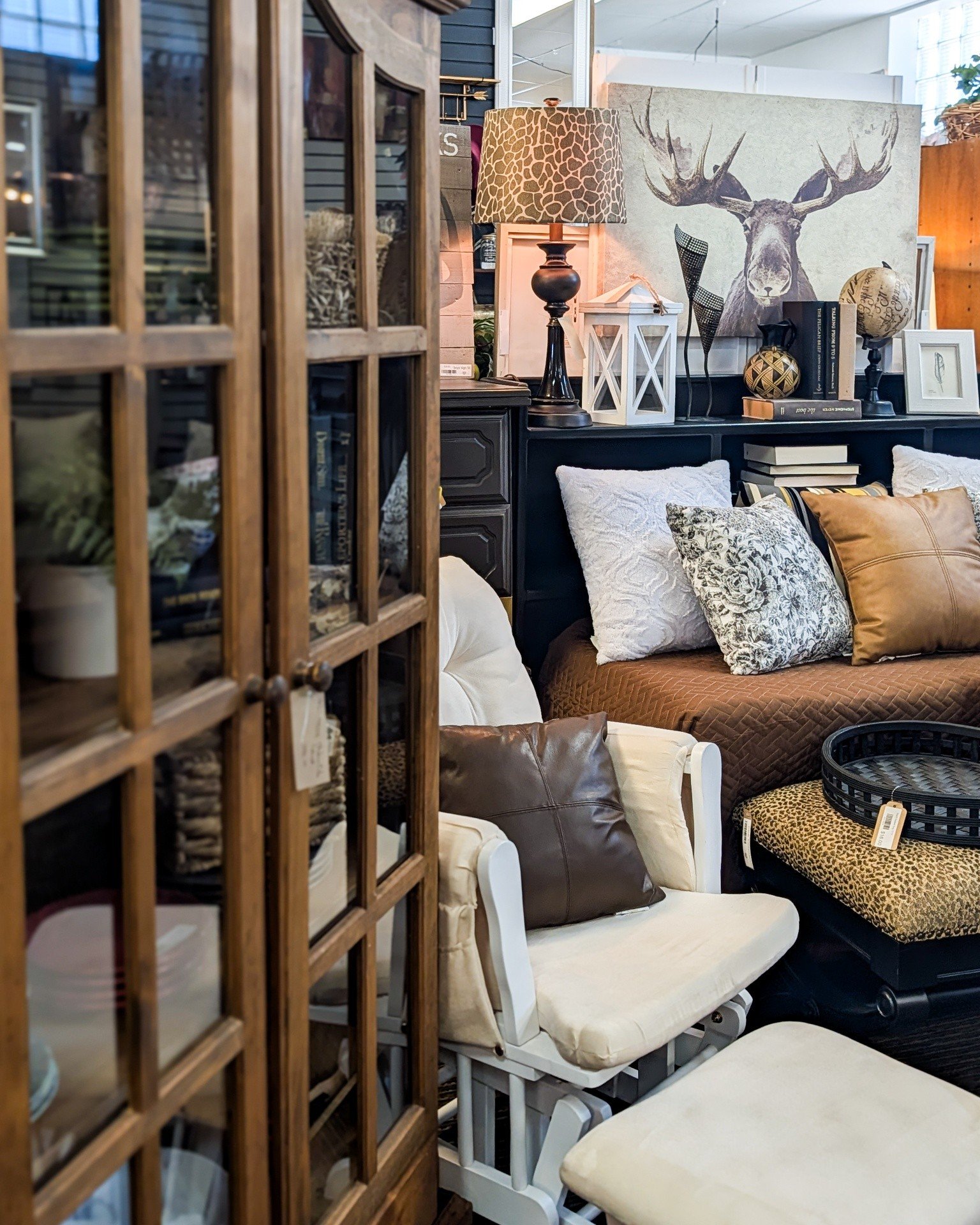 POV: You came in for &ldquo;just a lamp&rdquo; and somehow left planning a whole room makeover. 🤭✨

Listen&hellip;we don&rsquo;t make the rules. The furniture just starts speaking to people around here. One minute you&rsquo;re browsing, the next min
