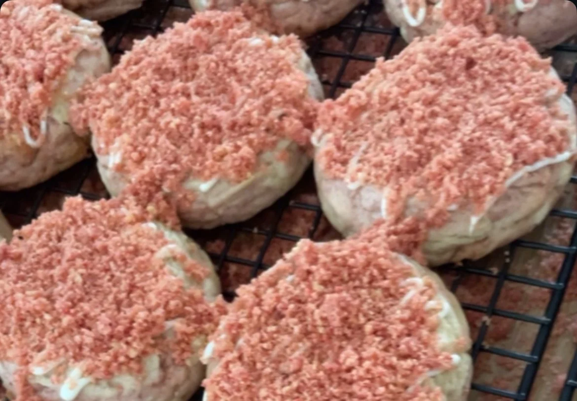 Strawberry Crunch Cookie.jpg