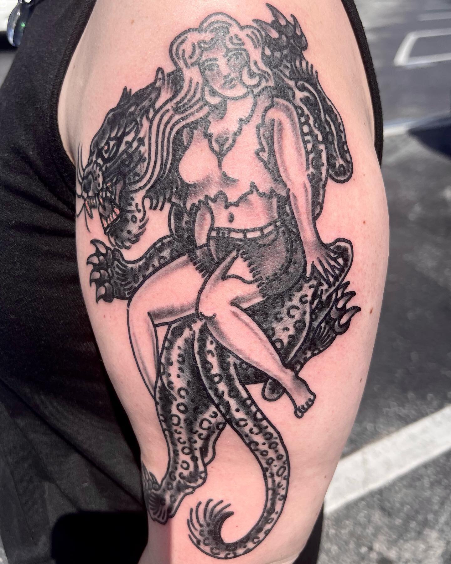 Panther/Pinup joint I made on @jillian_sara not a few weeks ago

=================================

 #traditionaltattoo  #americanatattoos #madeirabeachtattoo #radtrad  #dunedintattoo #ybortattoo #stpetetattoo #tampatattooartist #stpetetattooartist  