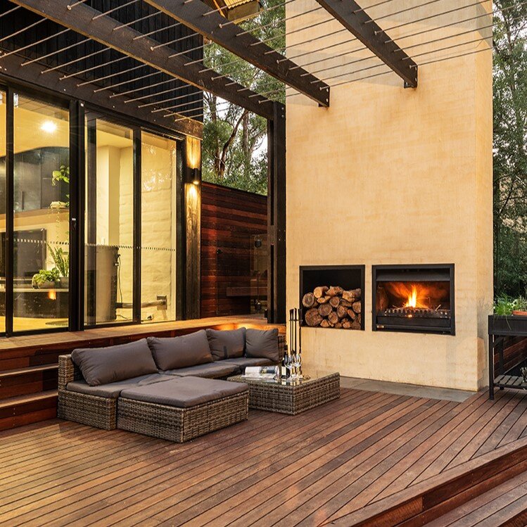 Cold Melbourne autumn Sunday? No problem here. Get your weekend dose of the great outdoors, fireside on your magnificent alfresco.  Perfect spot. Fact.🍷❤️

Aah, the wonders of nature&hellip;and the results of having a great team together from the ve