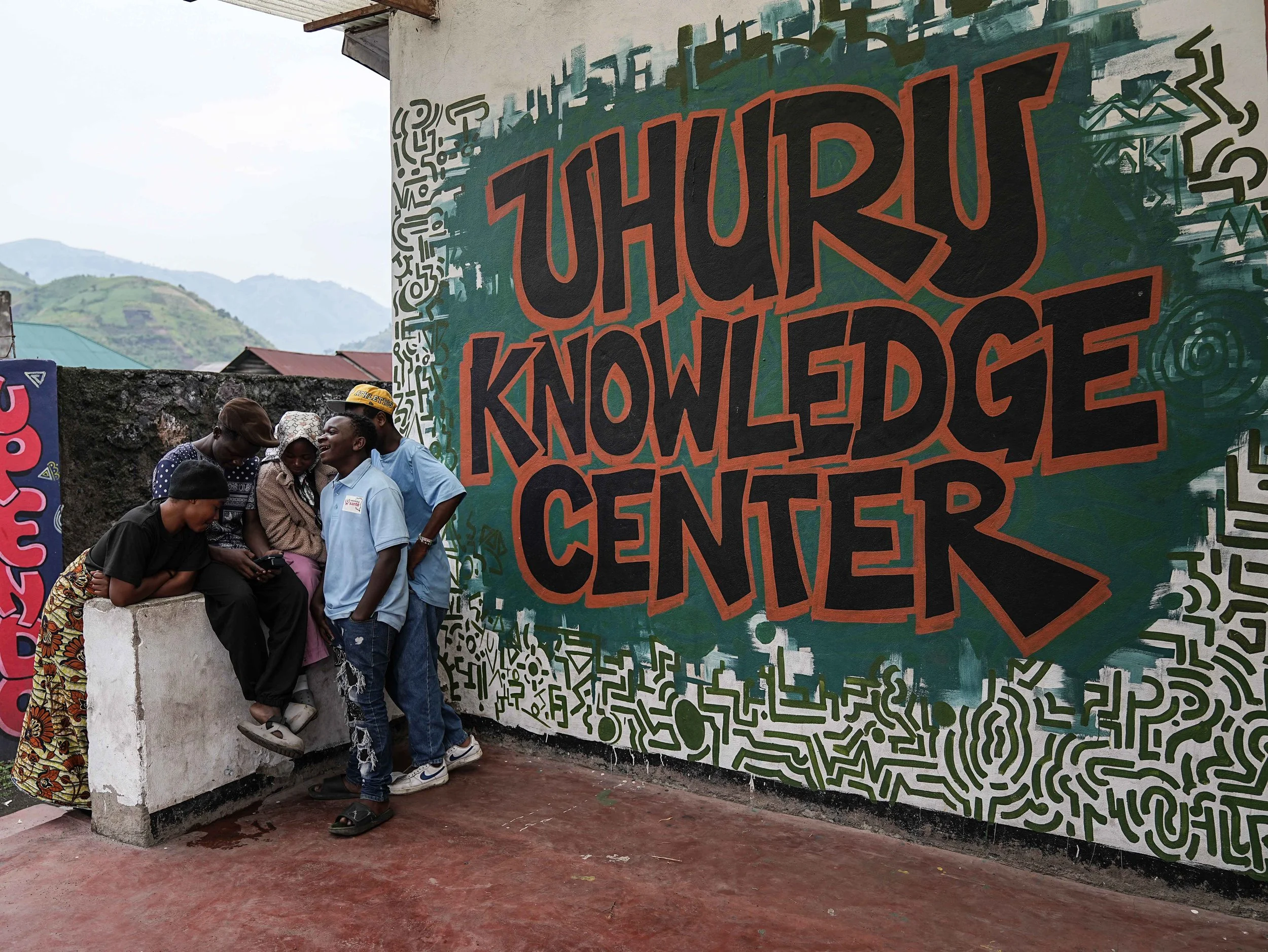 SLAM - 4 Malgré les crises économique et humanitaire, le centre culturel Uhuru Knowledge Center résiste.JPG