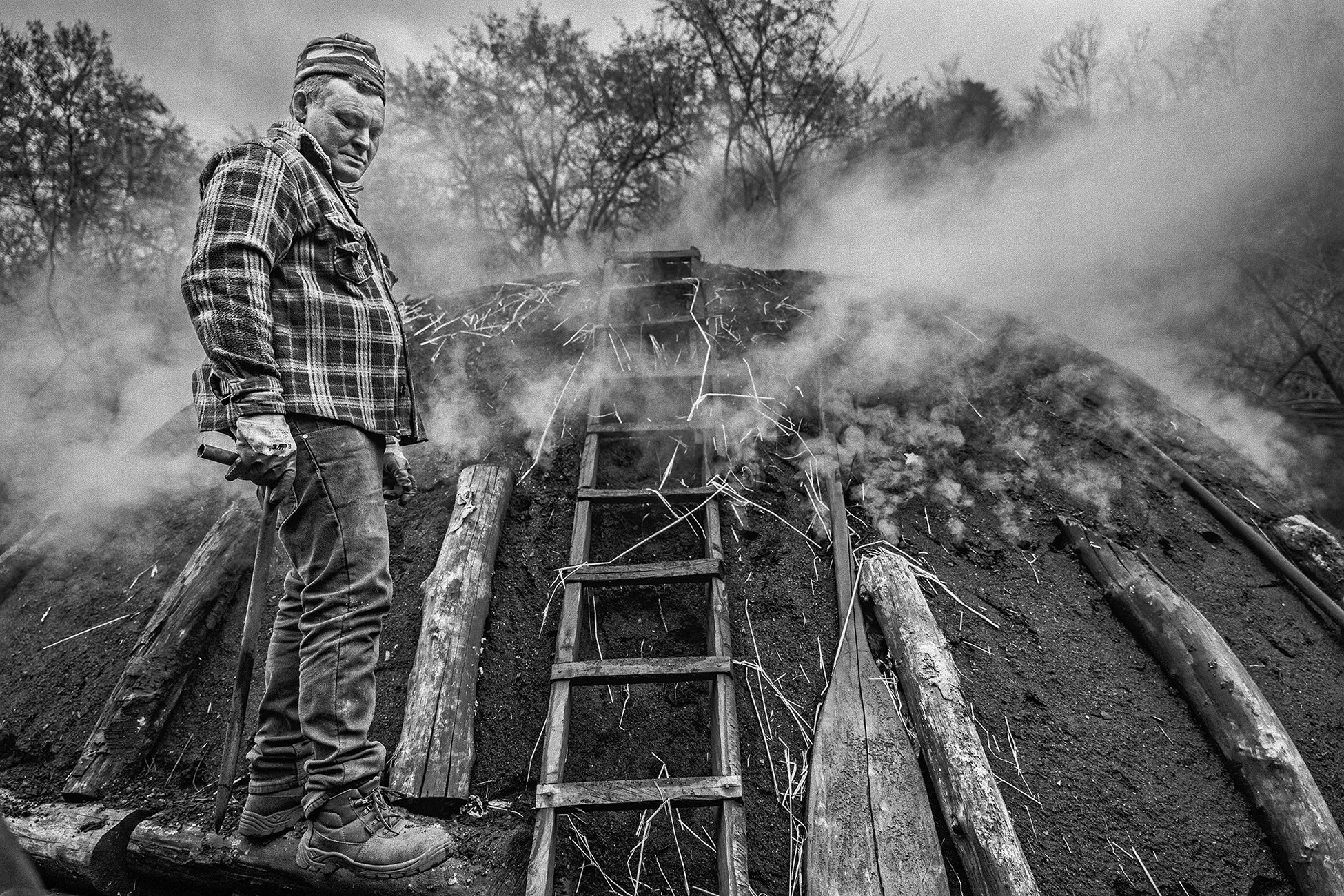 Ludovic Vauthier_Les derniers Charbonniers d Europe5.jpg