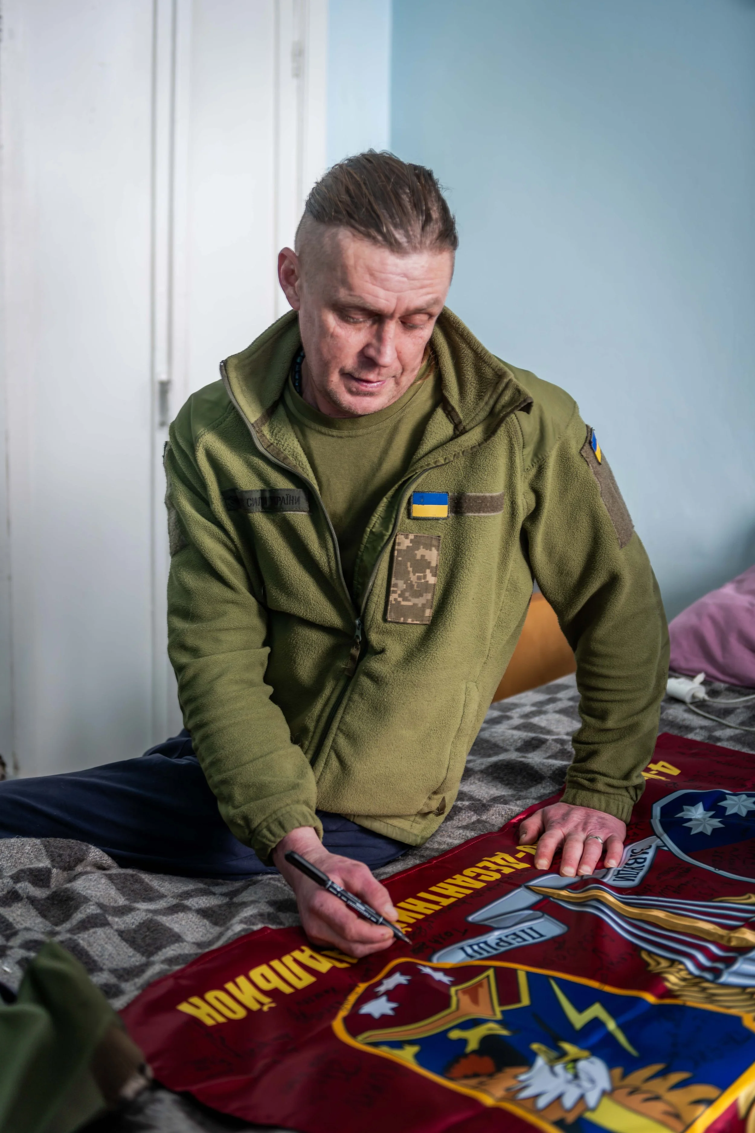 Ukraine - The rear front of the Ukrainian - FH-025.jpg