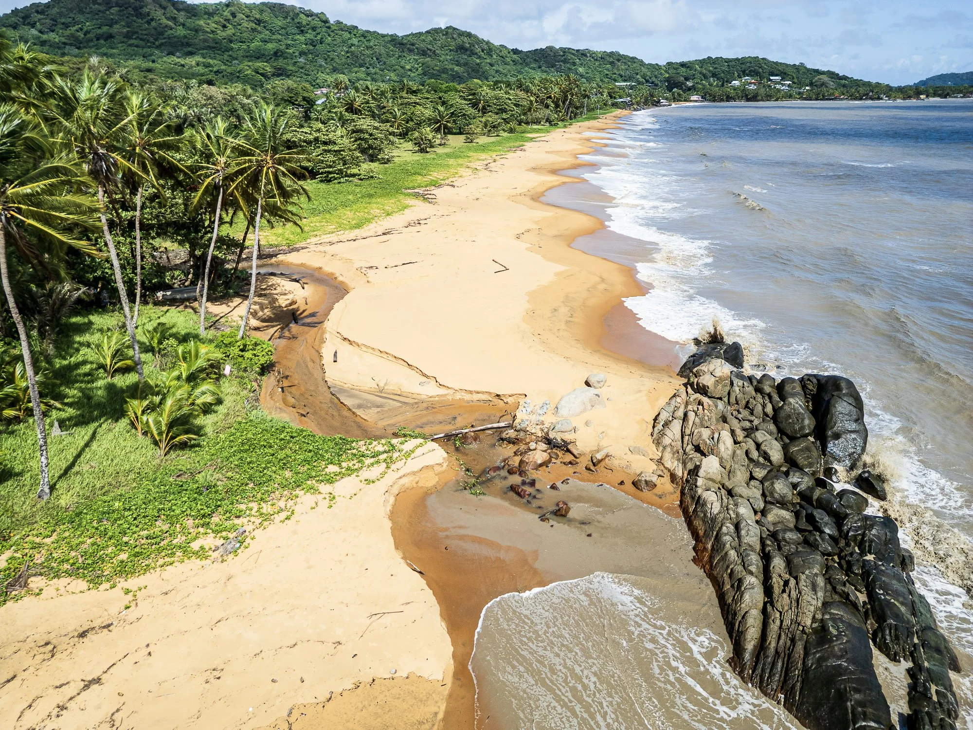 3Guyane-traces-amerindiennes-Diane-Edorh-Bénédite.jpg