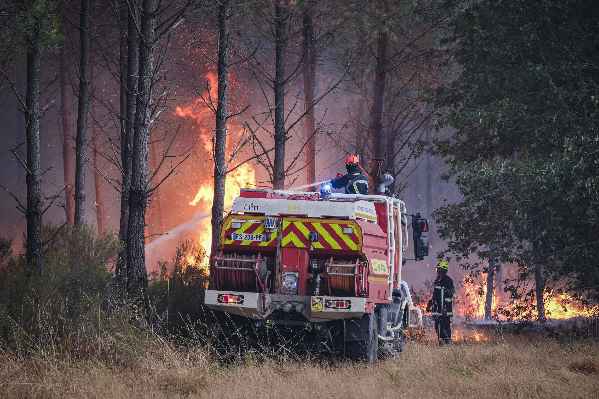 FRANCE - POMPIERS - INCENDIE GIRONDE - 26 JUILLET 2026-12.jpg