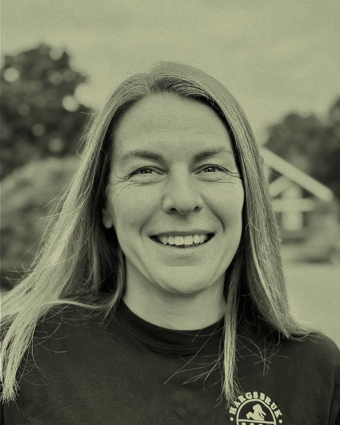 H&auml;r har vi Ulrica Lindunger som har hand om v&aring;ra gr&ouml;nytor i Hargs Bruk. Ulrica har jobbat hos oss sedan i juni i &aring;r och har kommit med mycket energi, positivitet och utvecklingsid&eacute;er. Efter flera &aring;r inom ledarskap o