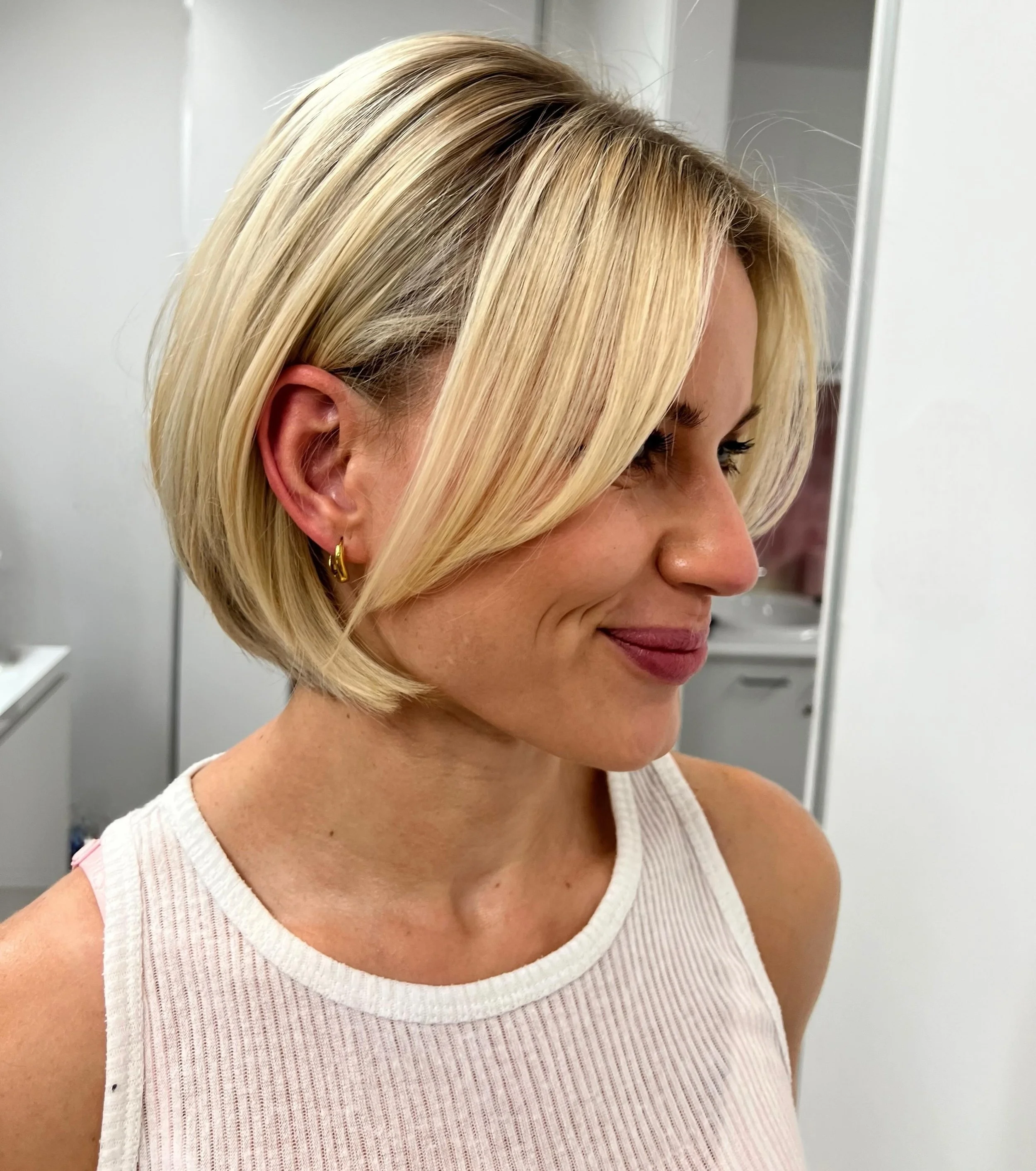 Loving this gorgeous restyle for Sophie by @gina_salonalias 💕

Are you ready for a change? 
We got you!!