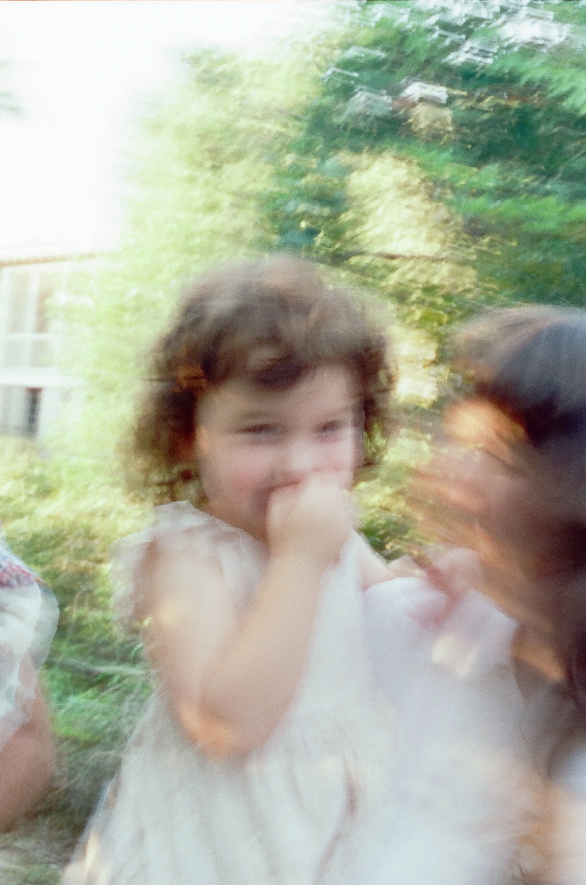 658109_0003.jpg