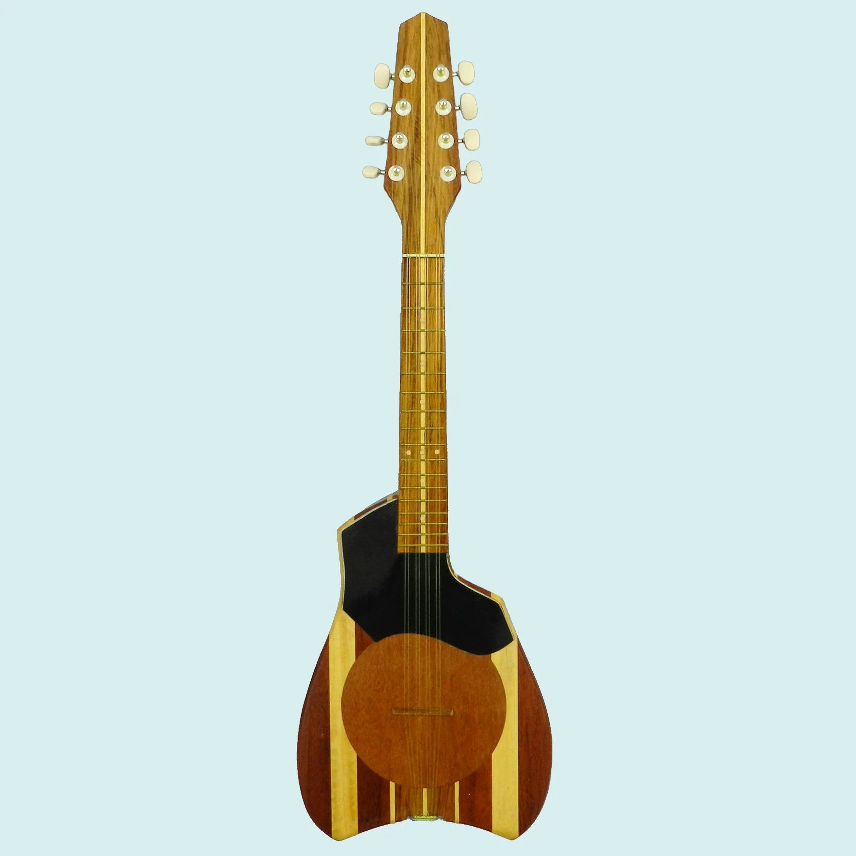 UKU033 349€.JPG