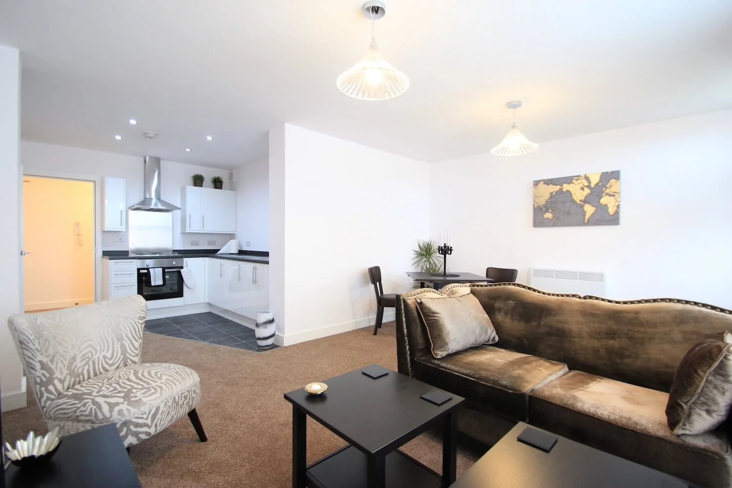 Friars House Fully Furnished Short Stay Apartments