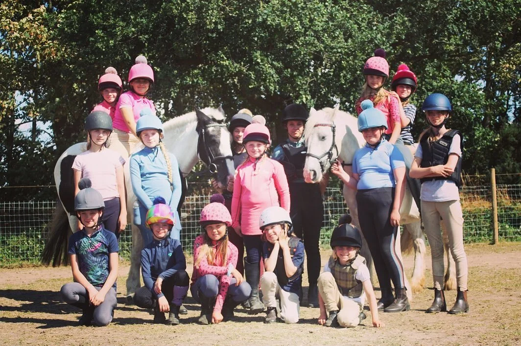 Such a great group of girls from our first camp of the summer 💖 So excited to do it all over again next week with our senior group 🐎