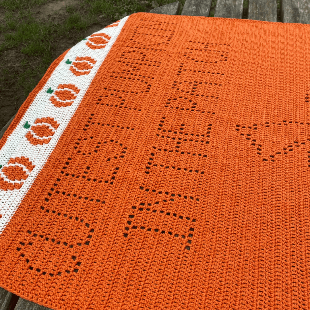 citrouille pumpkin baby blanket - text square tiny.png