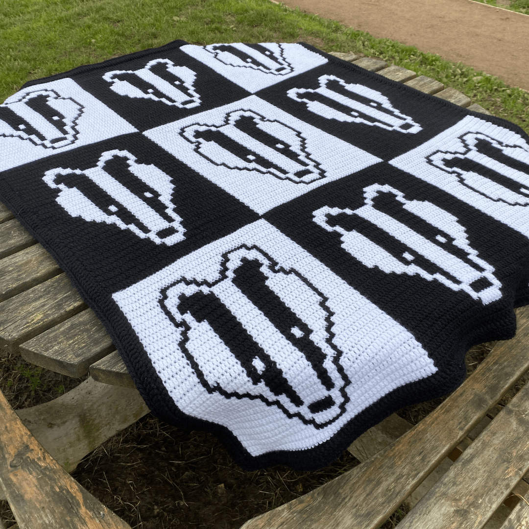 wild badger blanket square 2 tiny.png