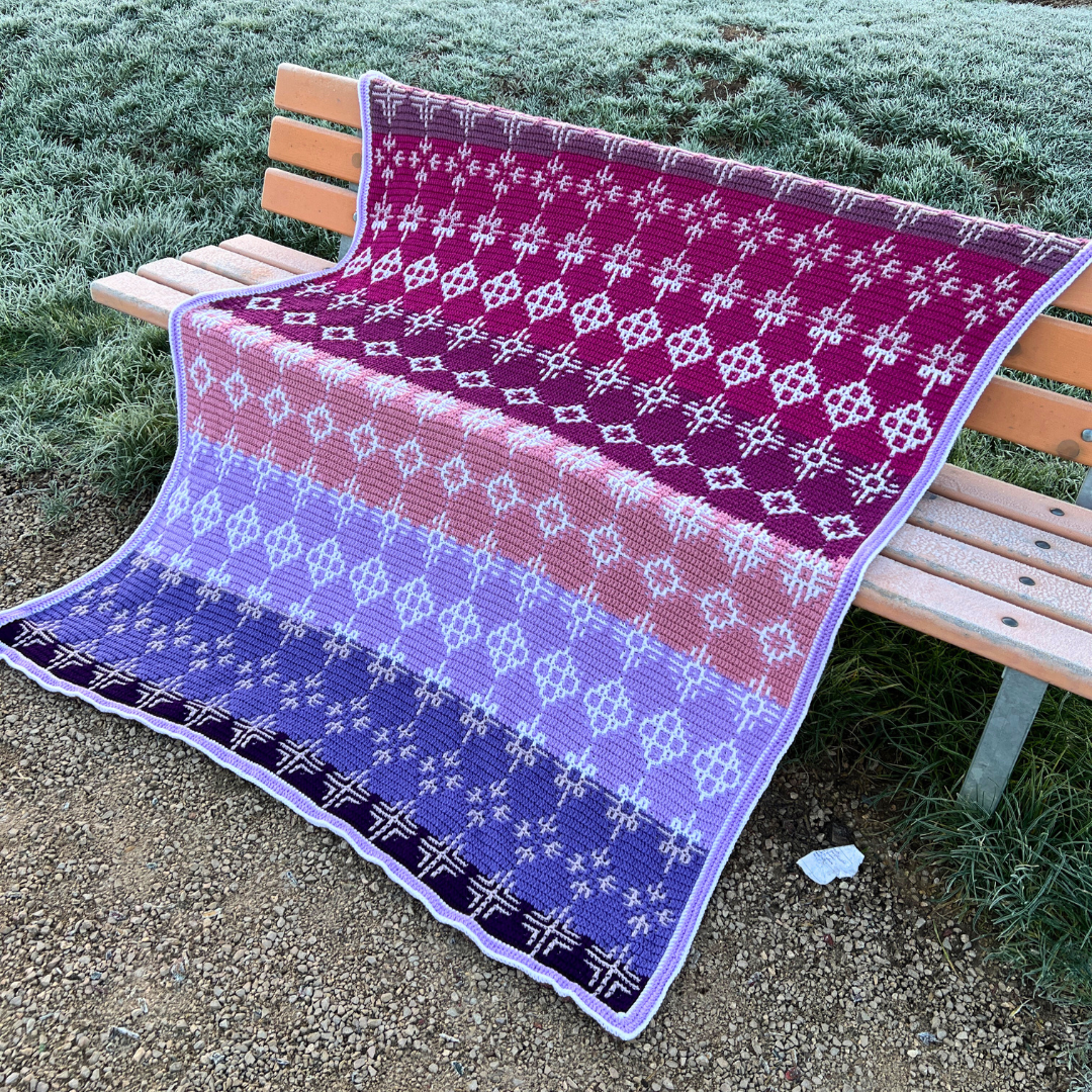 Geometric stashbuster blanket square.png