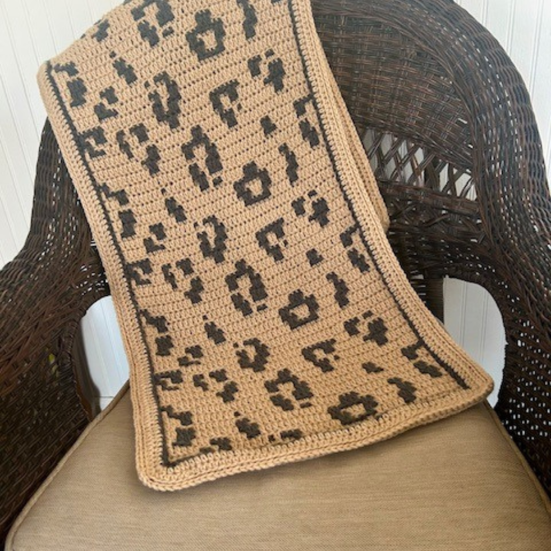 wild leopard blanket connie square.png