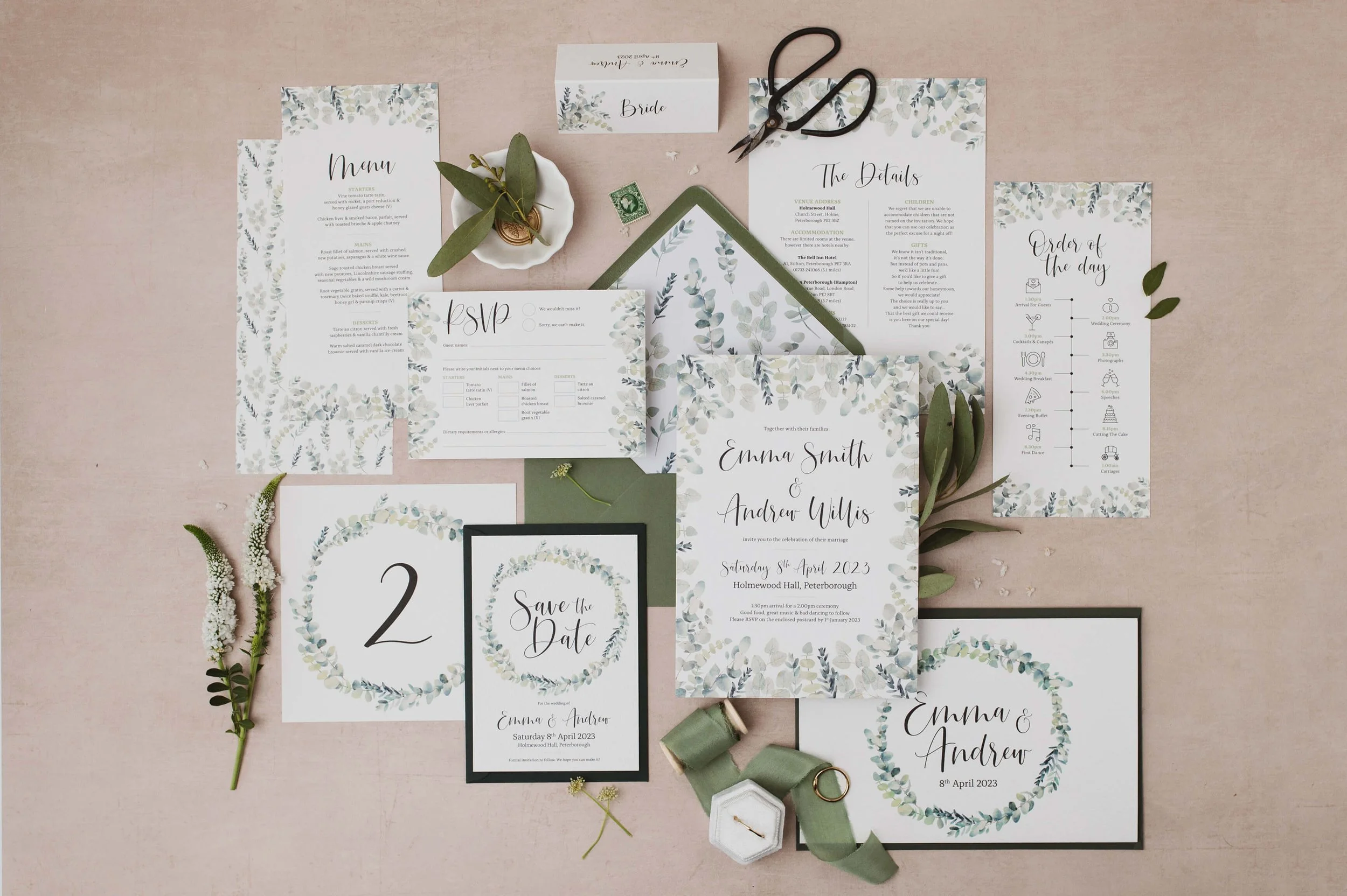 Rustic greenery wedding invitation | Honestweddingadvice.com