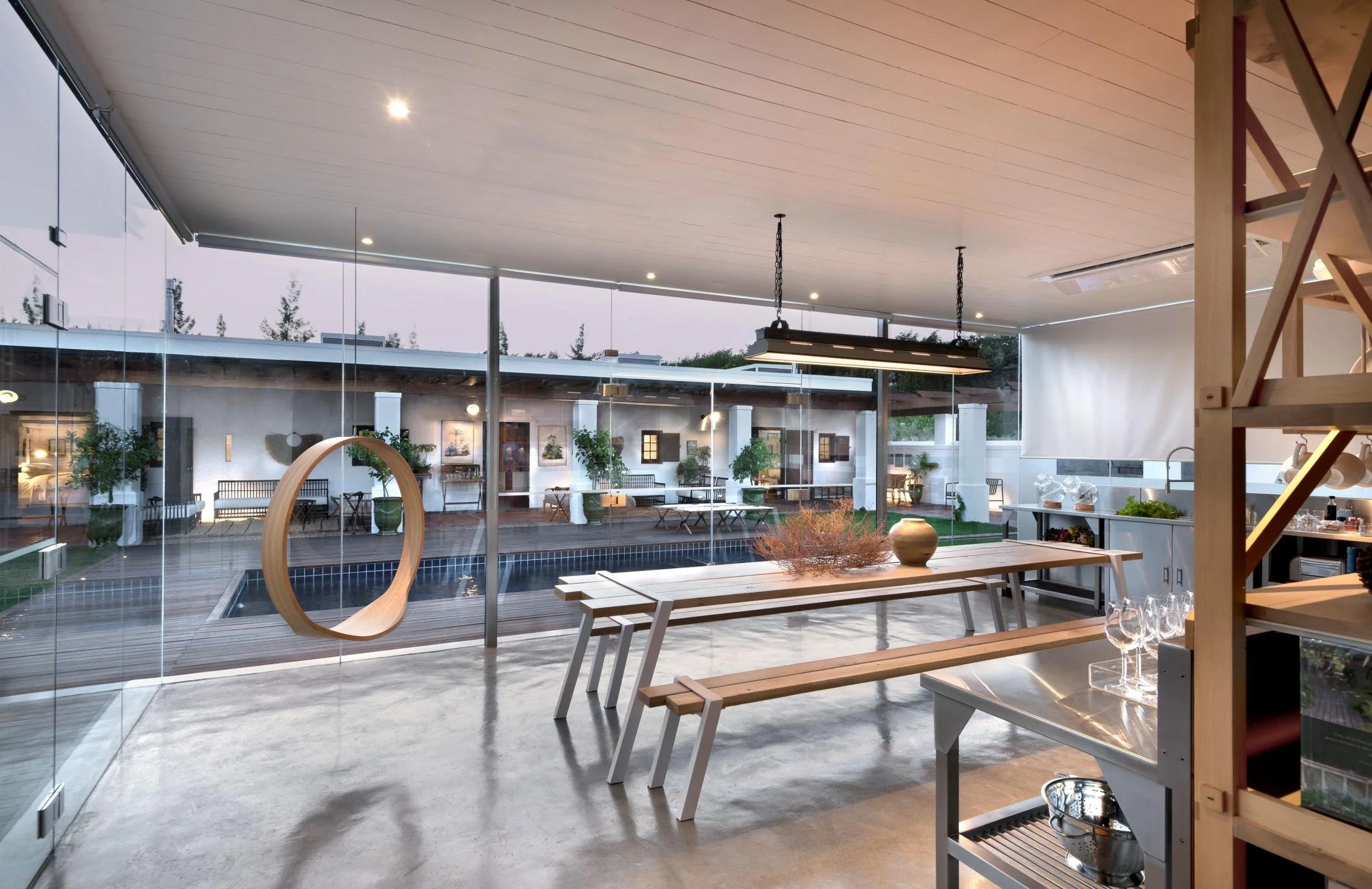 fynbos_family_house_kitchen.jpg