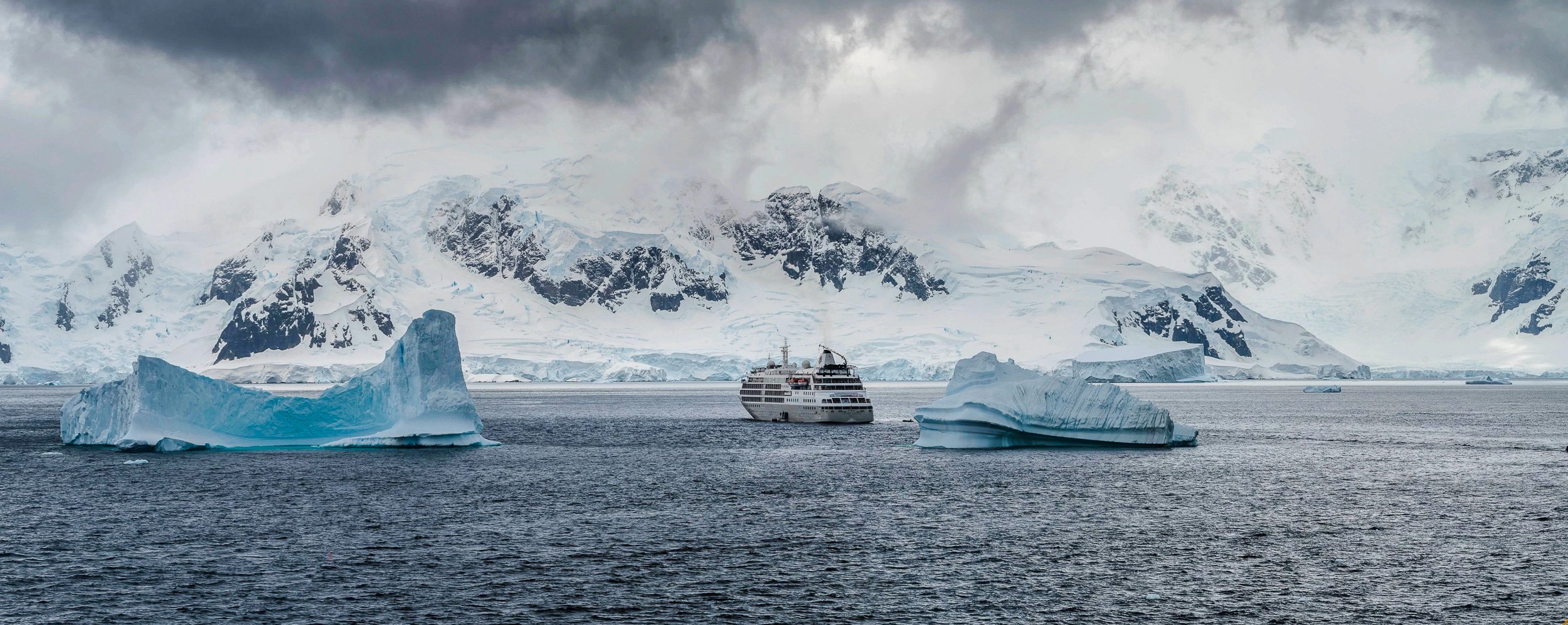 craft-travel-silver-sea-cloud-5.jpg