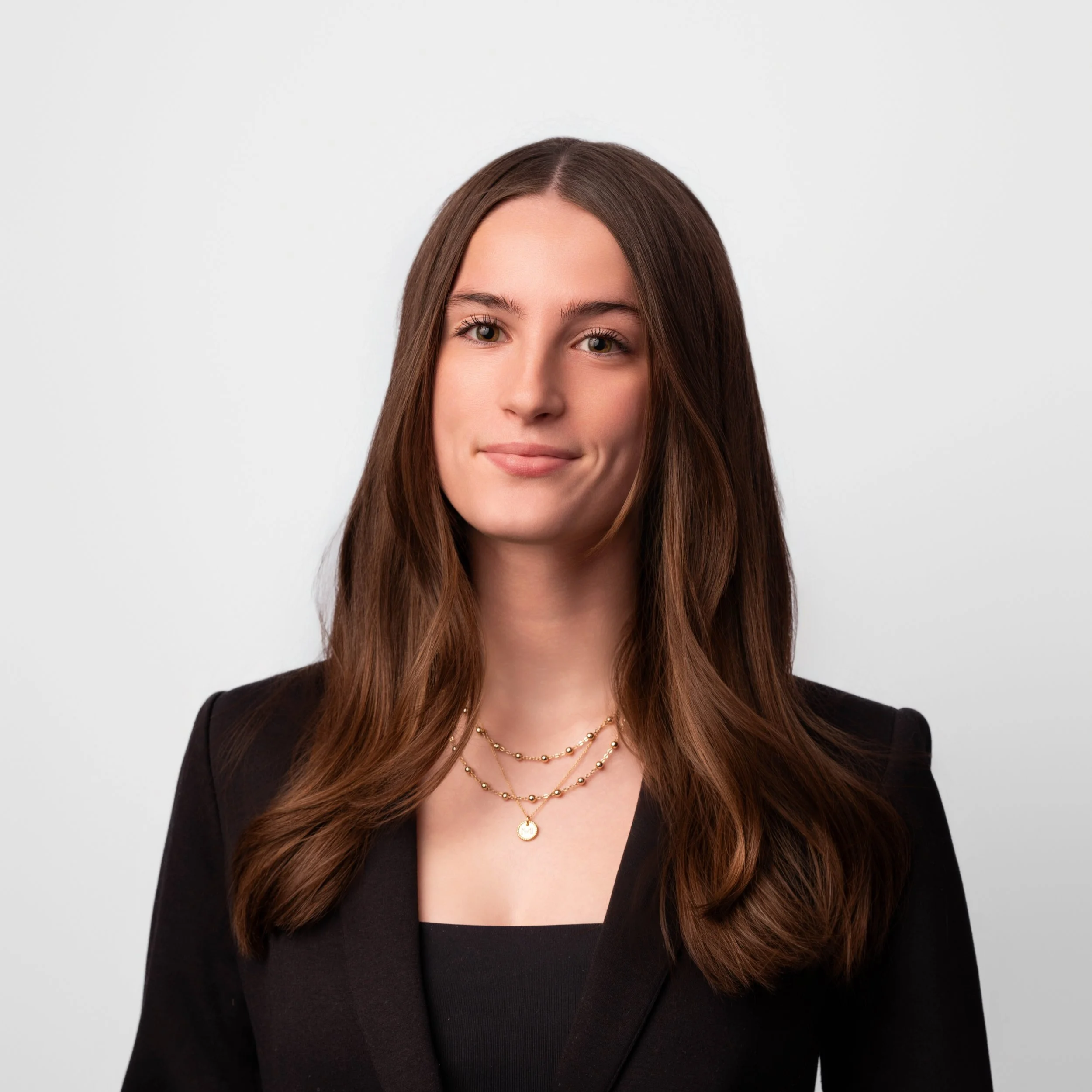  Maya Evans-Riera 
 A second-year student studying Marketing and Business Analytics at the University of Minnesota's Carlson School of Management, where she channels her passion for brand voice and creative strategy into her academic and professional