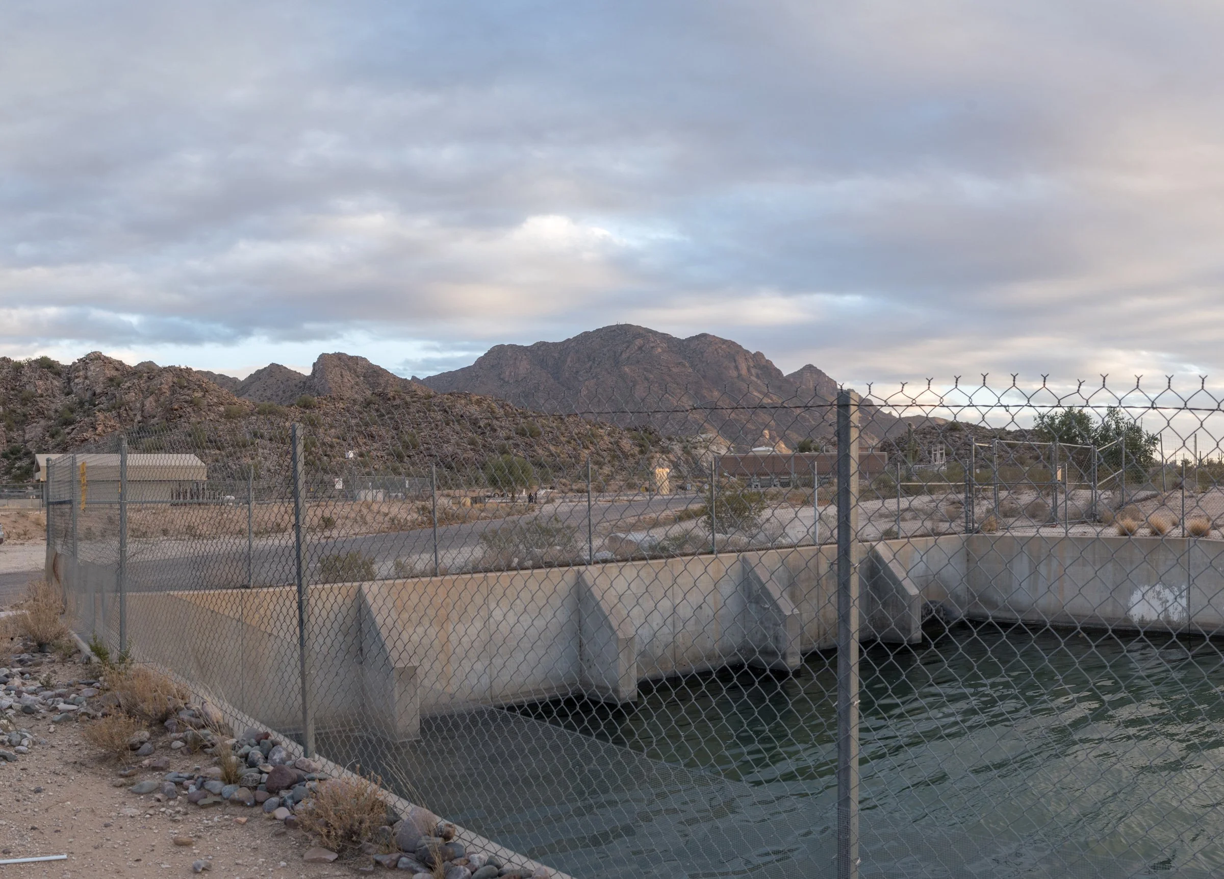  An unidentified female migrant died here from drowning. 