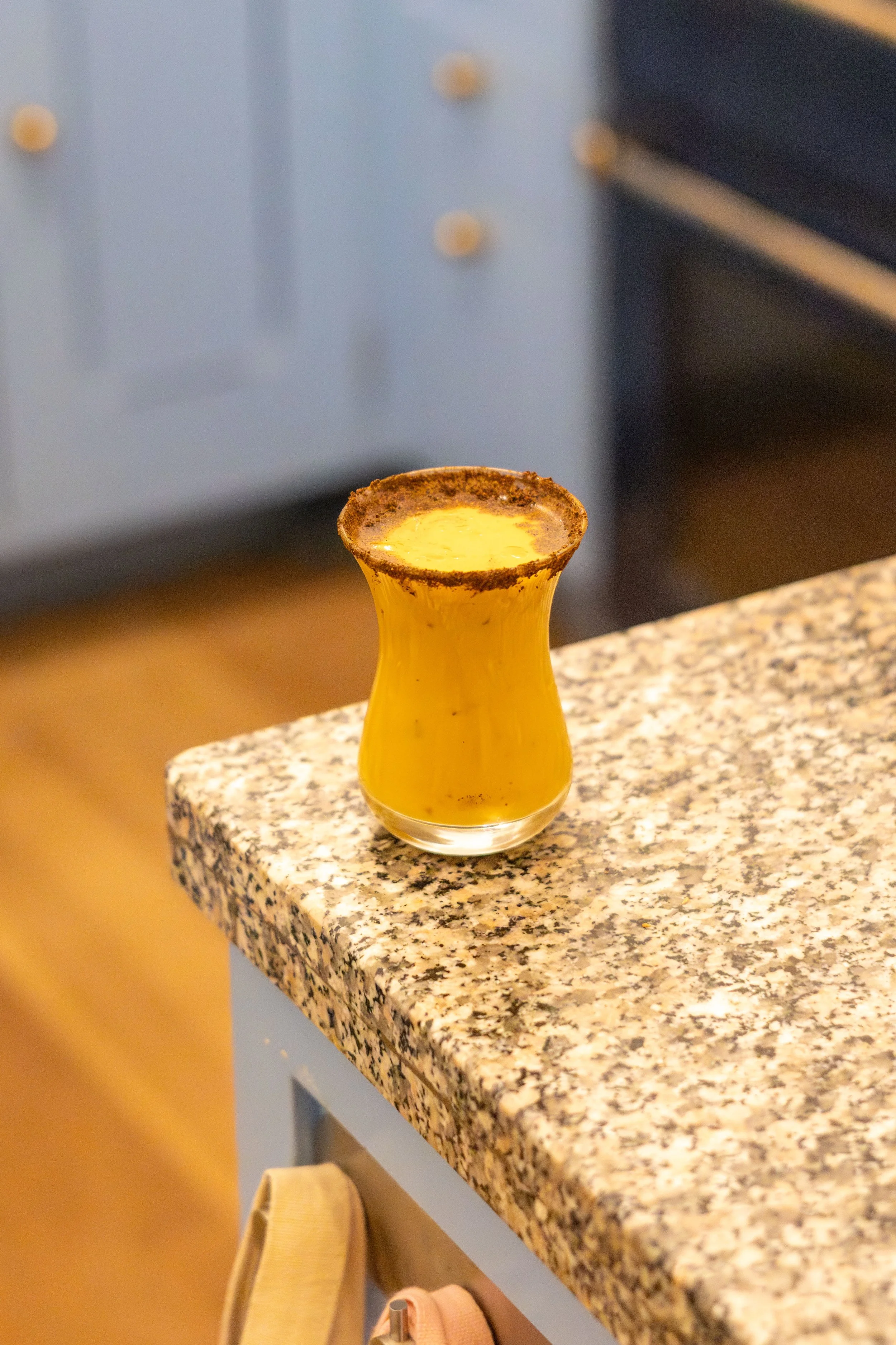 Coffee-spiced rim, carrot soup