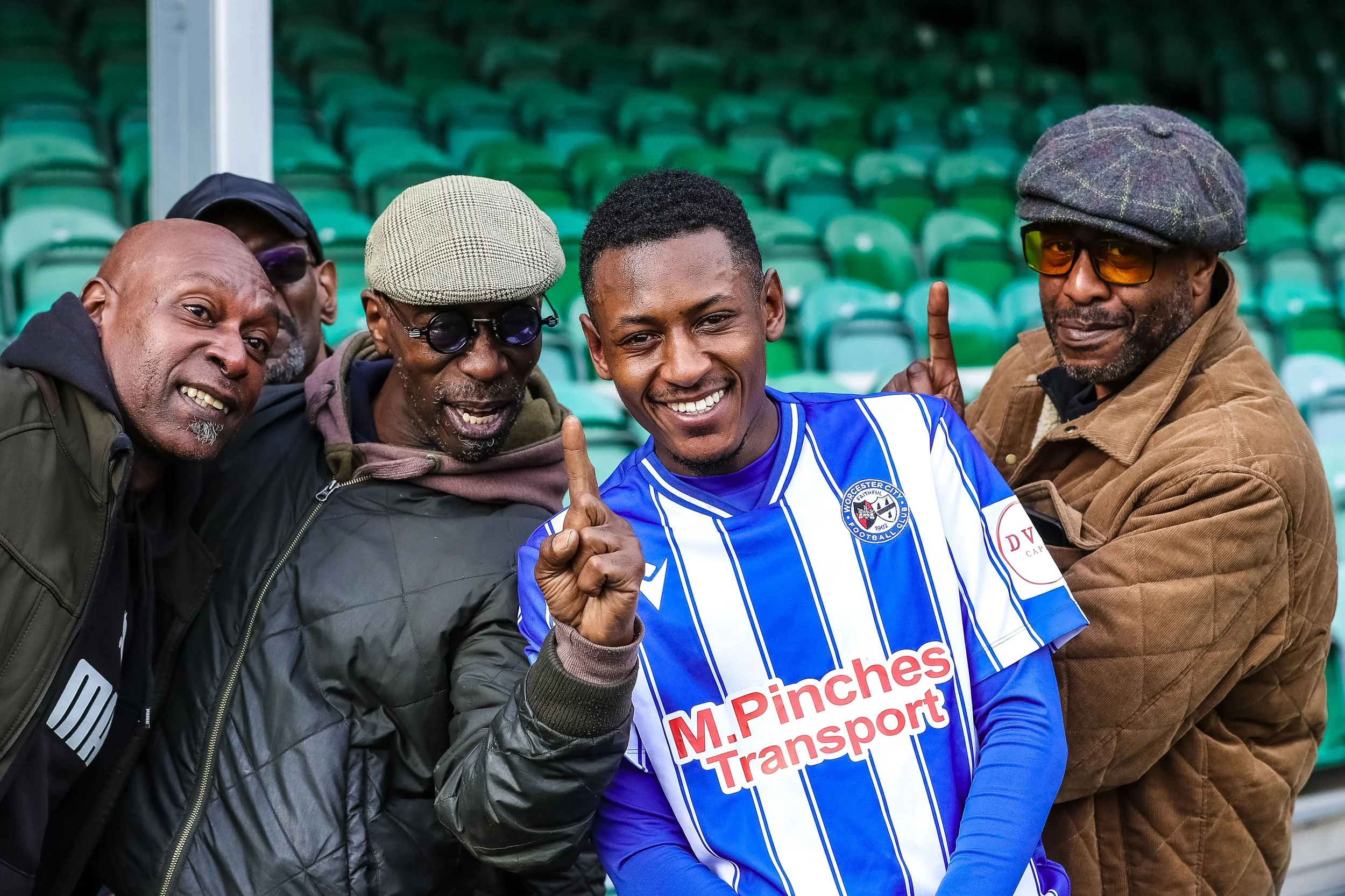 FA Vase Semi-final First Leg: Worcester City 1-0 Great Wakering Rovers