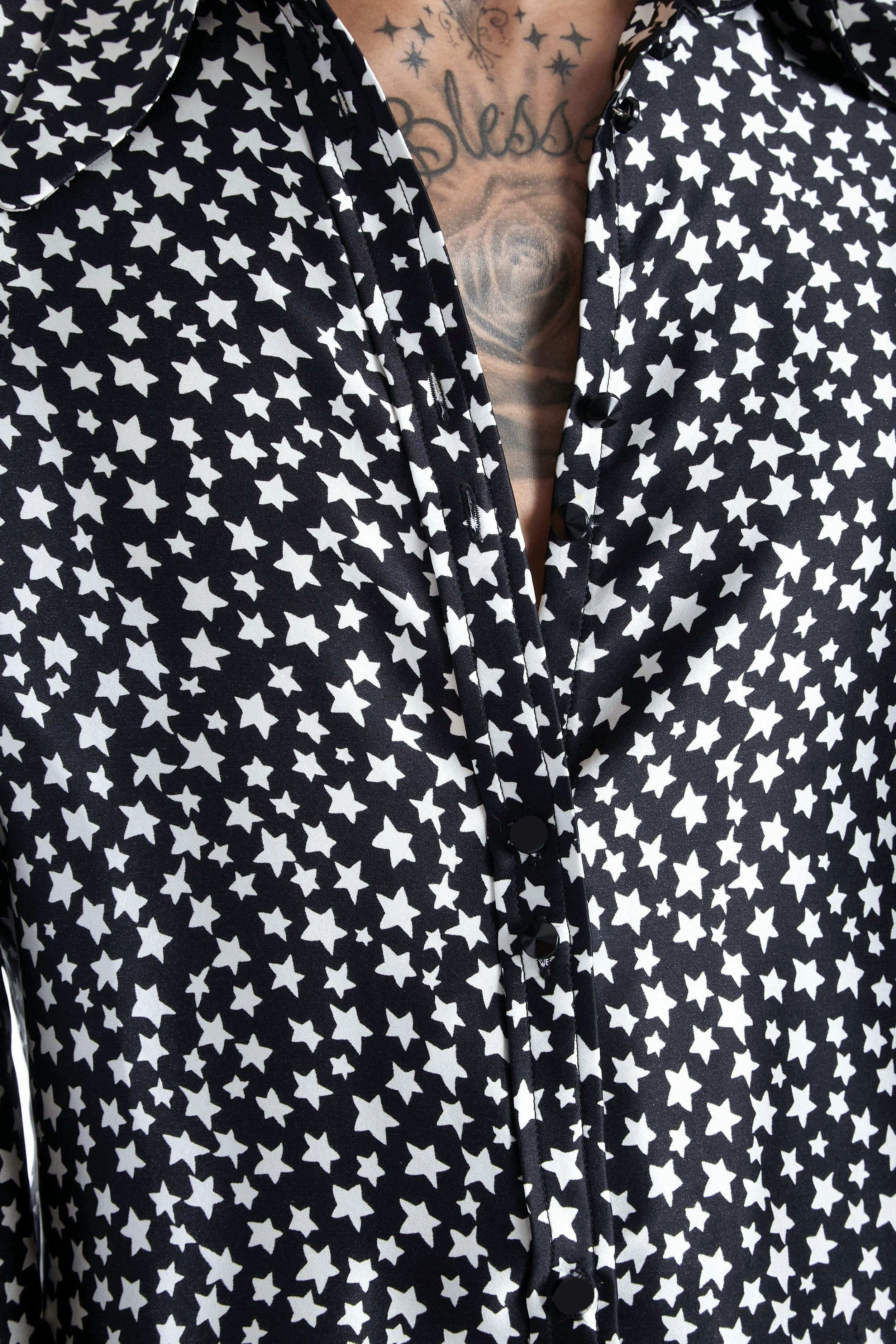 Star pattern 70's style silk shirt with tie for men and women