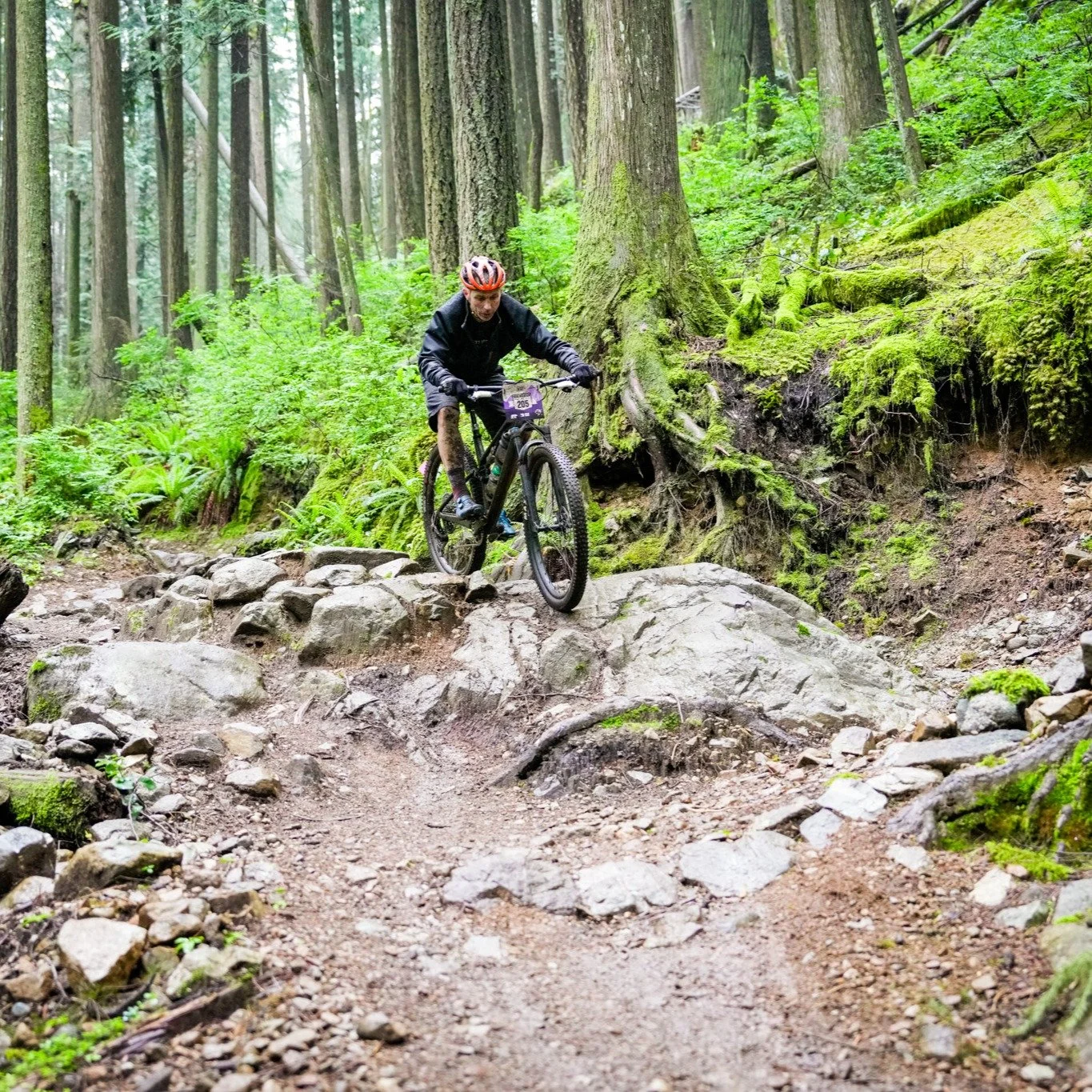 1 Month until we SEND IT on Bear Mountain!!! 

We're looking forward to see you all on May 31st for the bike event of the Bear Mountain Fest! 

Choose your poison: 12k, 20k, 40k

Who's ready for it???