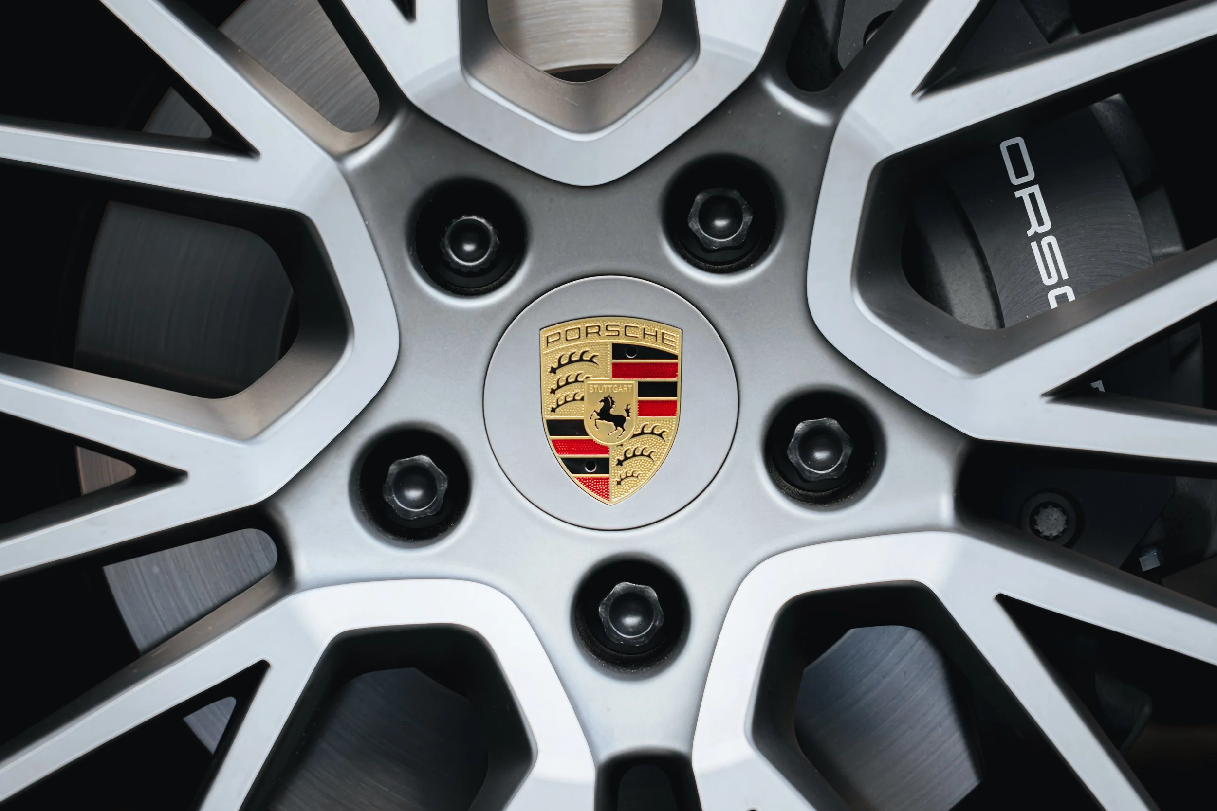 Cayenne Platinum Edition-6.jpg