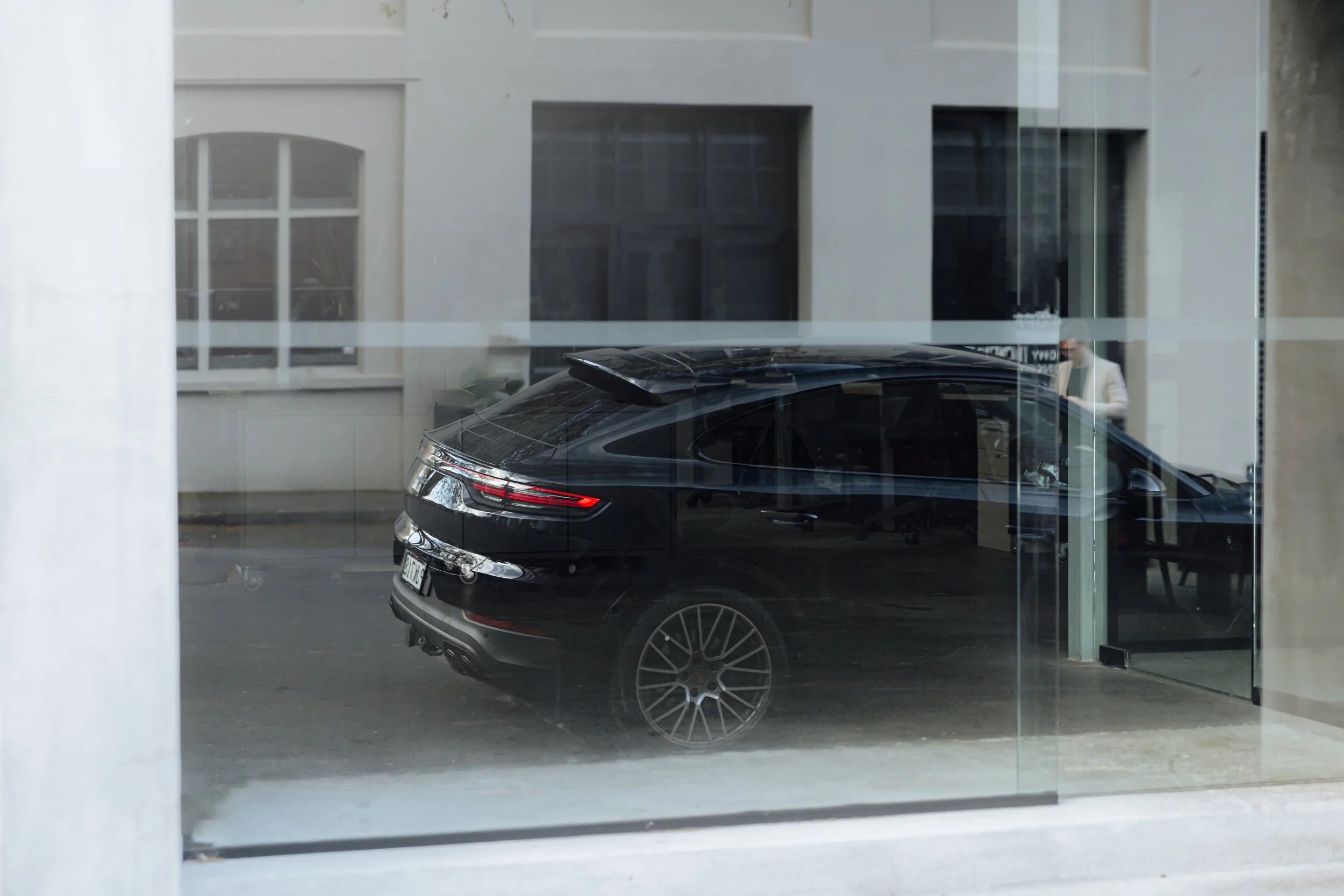 Cayenne Platinum Edition-10.jpg