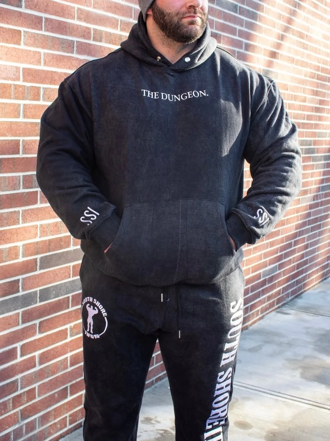 FULL RESTOCK-
&ldquo;The Dungeon&rdquo; hoodie now available in our pro shop with a few sizes in the matching sweats as well,
Get them before they are gone!

#SouthShoreIron
#LongIsland
#TheDungeon
#Gym
#Patchouge
