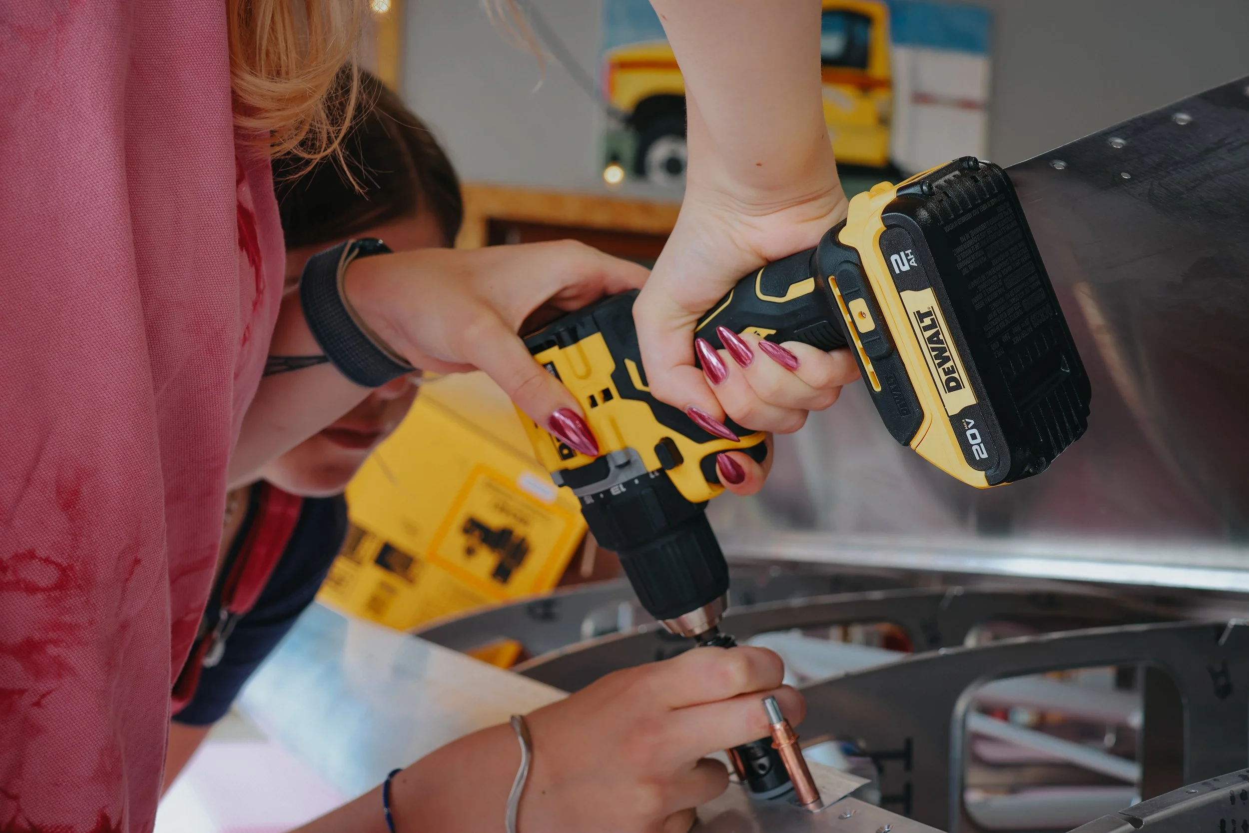 Women Build Planes!