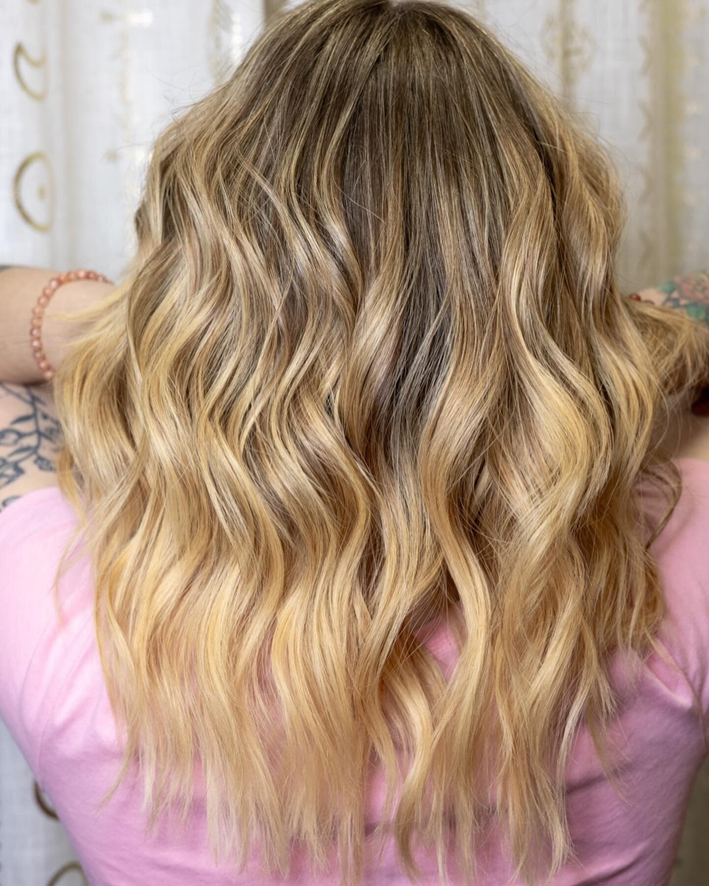Lifting through old permanent color and overtone can be scary, but we will see you through to the other side 🤙 

Big blonde take over for Karina. She literally looks like she has been getting highlights for years. We were able to eliminate most trac