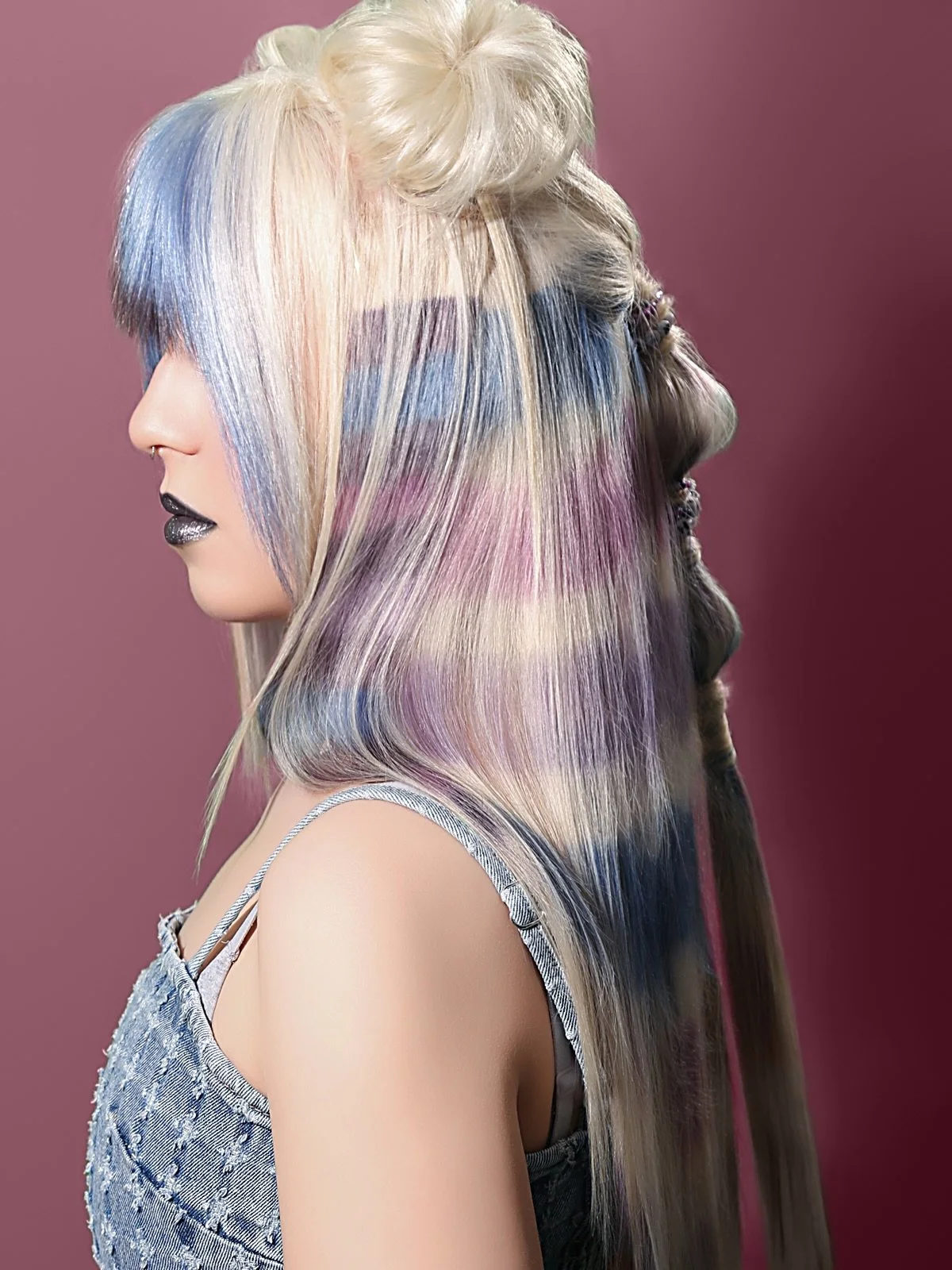 💥 put stripes in ur hair💥

Color design by @arianawordhair using all @paulmitchellpro lightner, Demi, and colorways
Photos by @retrospectnashville 
Model @otterpotterpuddinpie 

#misfitconcepts